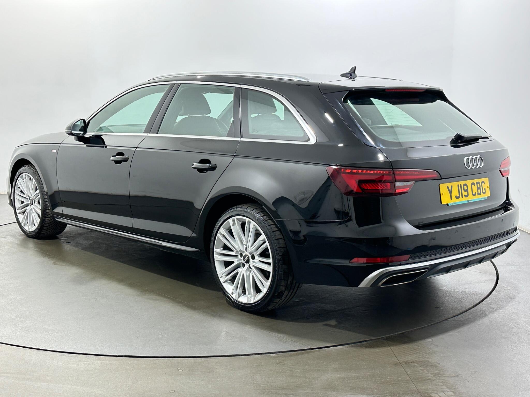 Audi A4 view 6