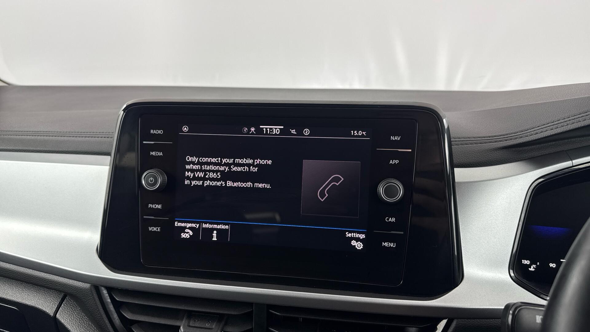 Volkswagen T-Roc view 28