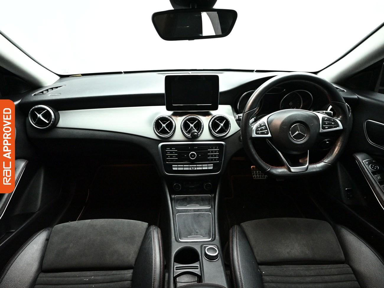 Mercedes-Benz Cla view 2