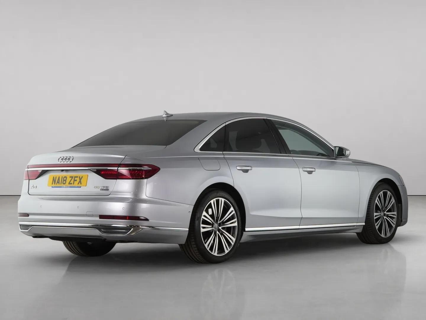 Audi A8 view 11