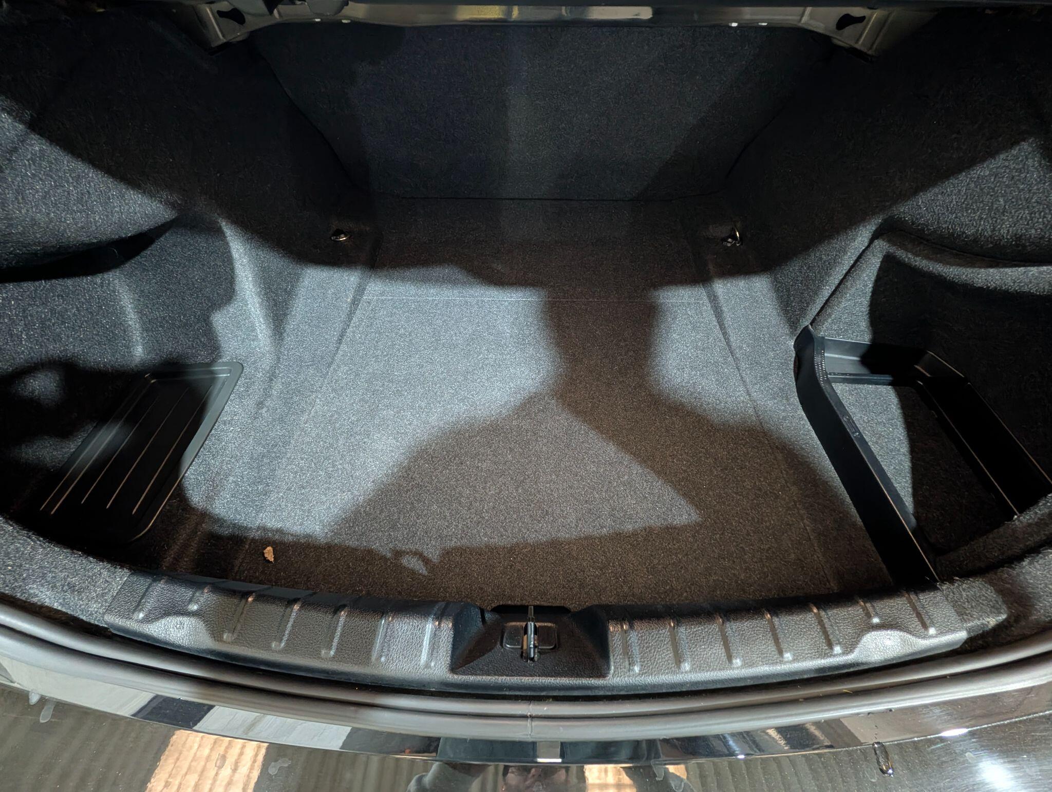 BMW 3 Series view 59