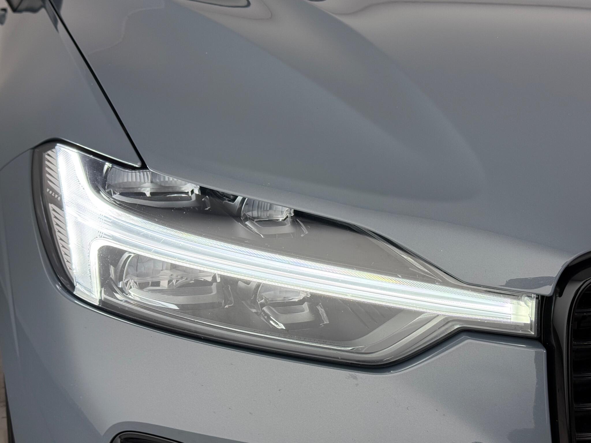 Volvo XC60 view 9