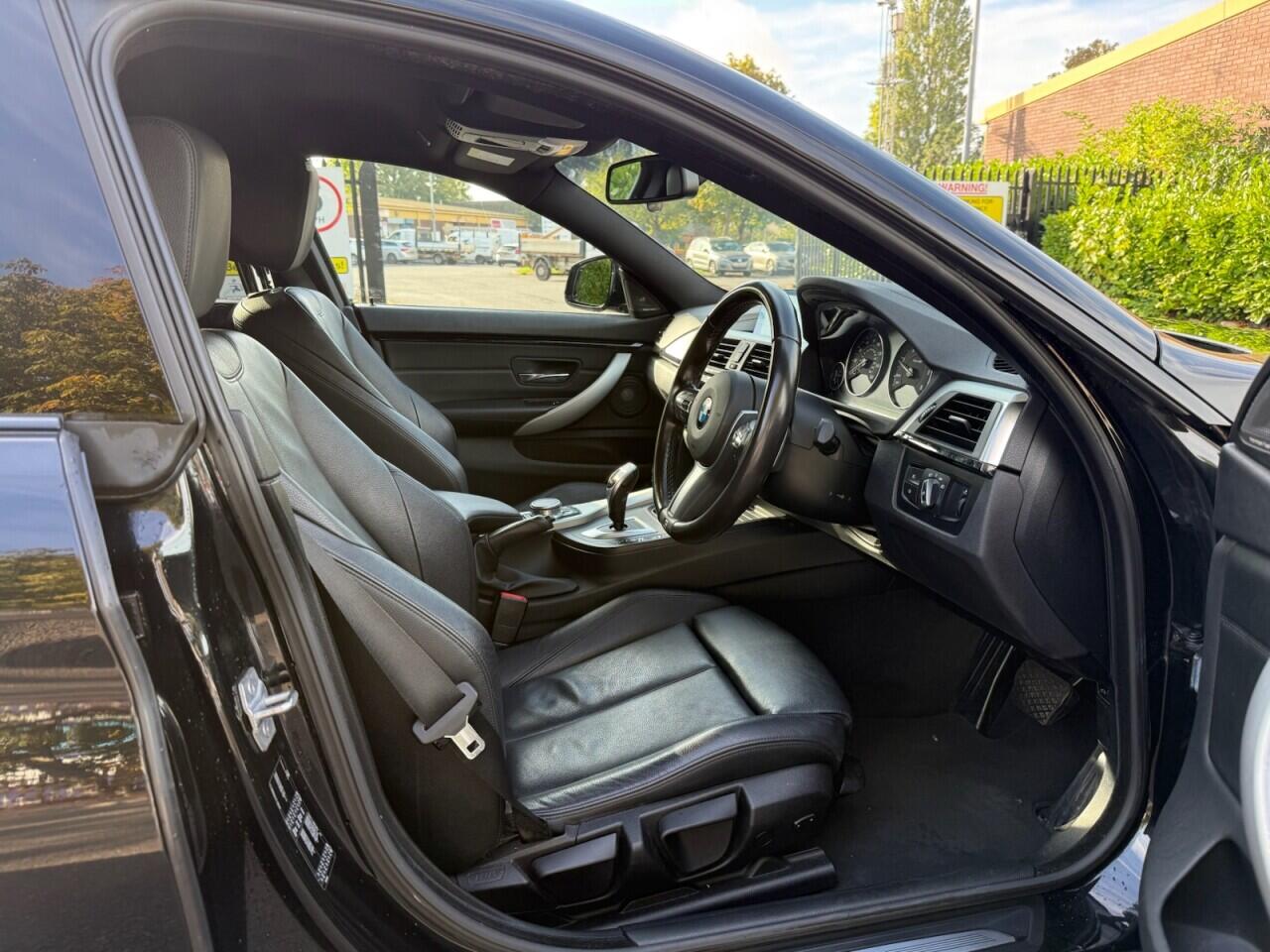 BMW 4 Series view 16