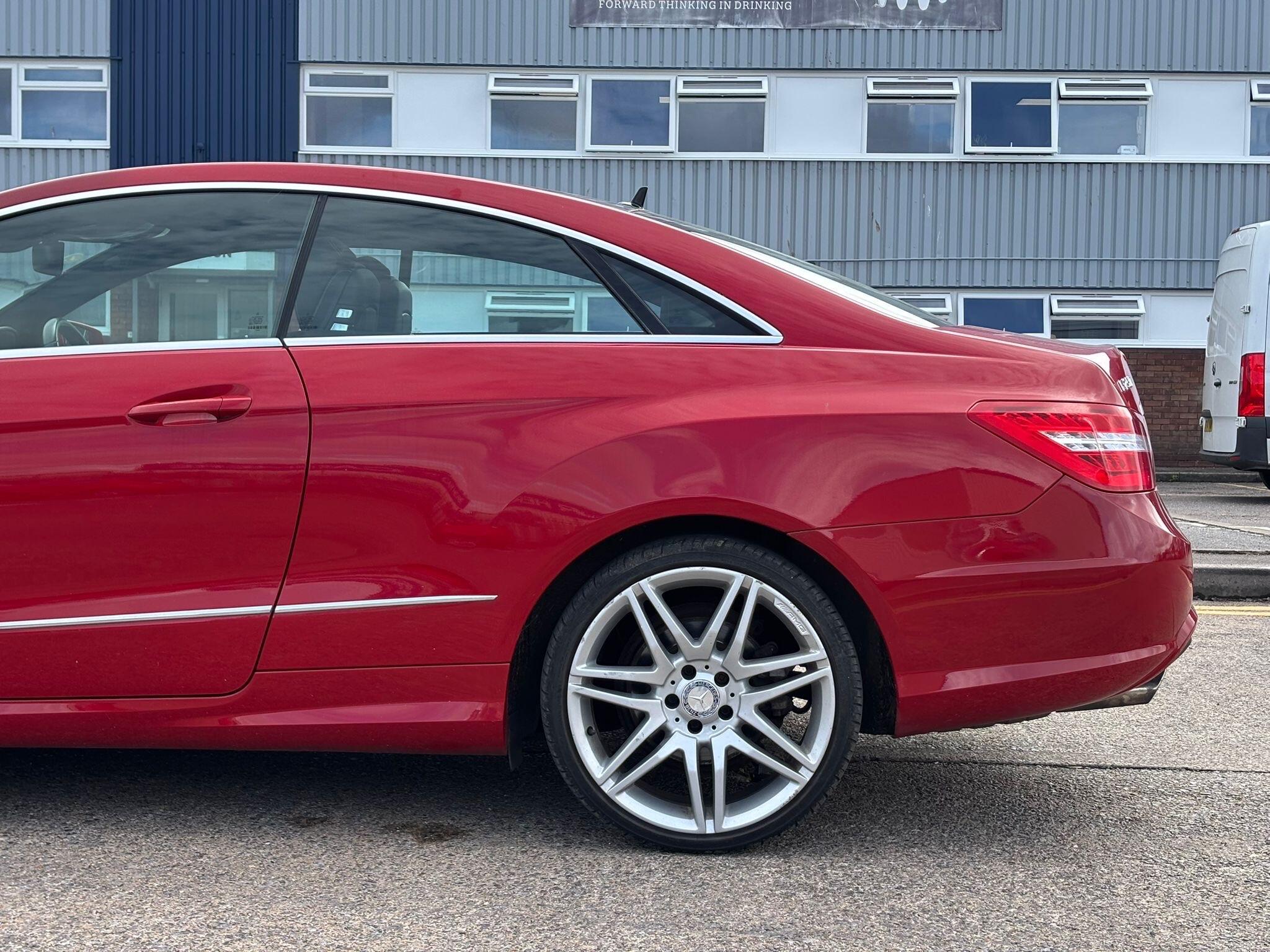 Mercedes-Benz E-Class view 14