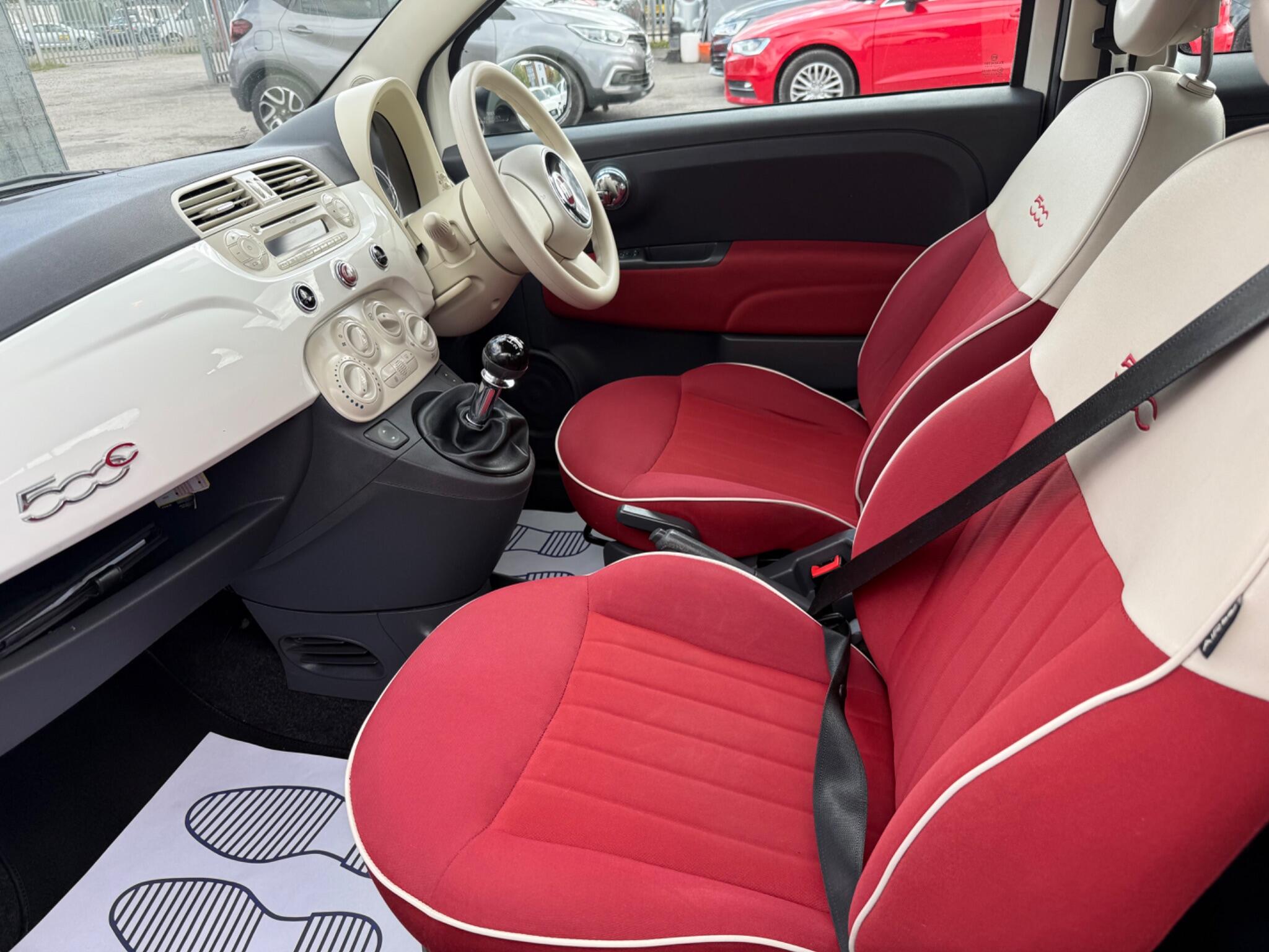 2010 Fiat 500C image 20