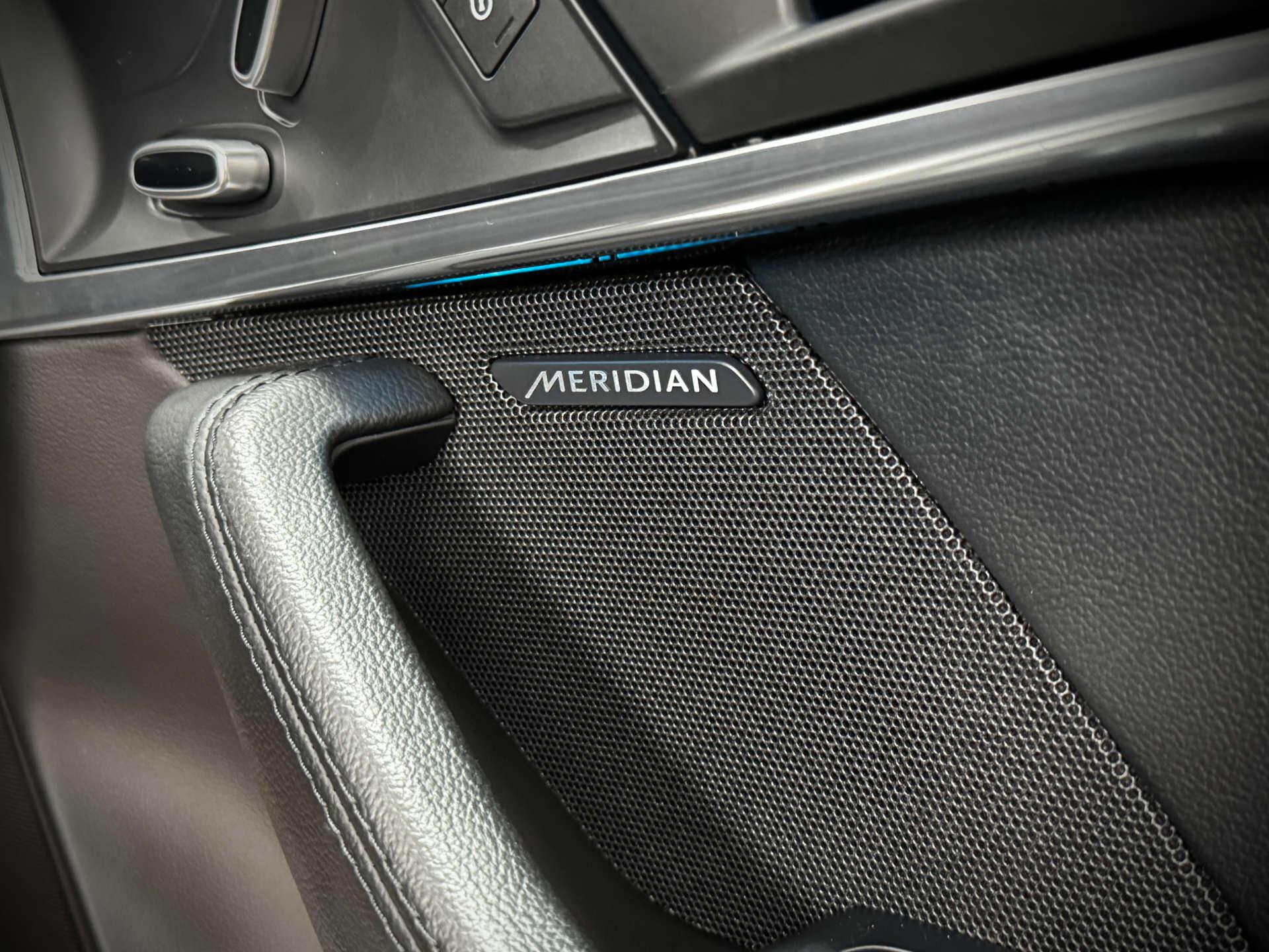 Jaguar F-Type view 35