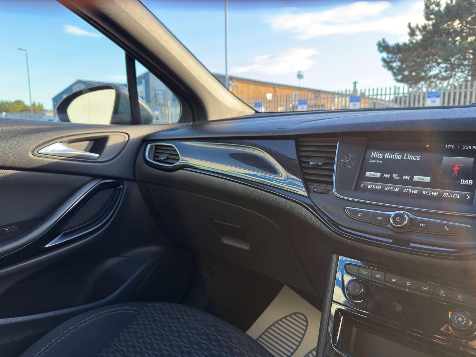 Vauxhall Astra view 51