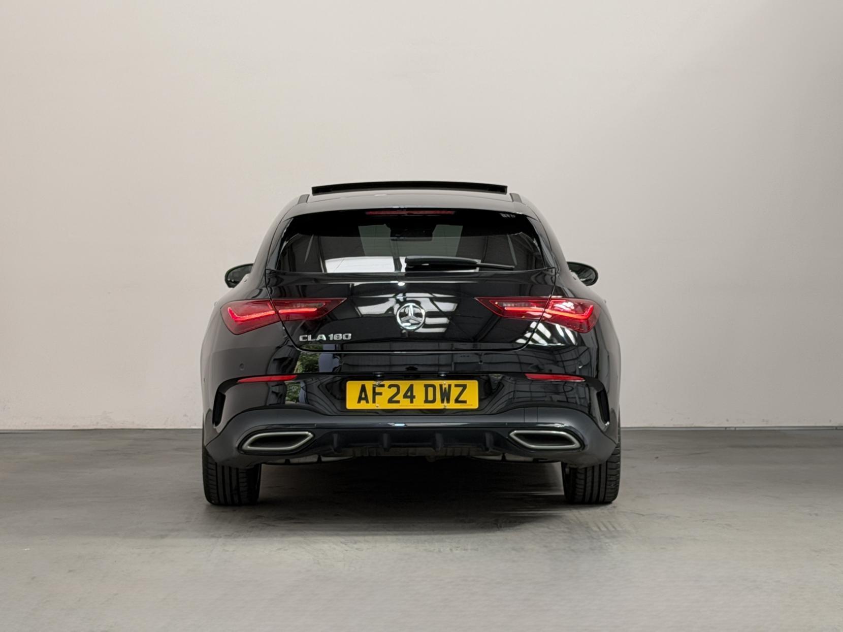 Mercedes-Benz Cla view 13
