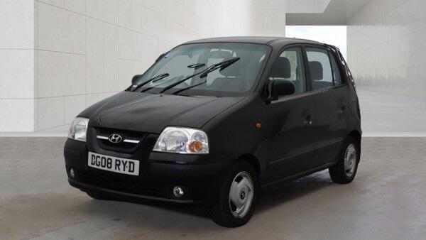 Hyundai Amica view 2