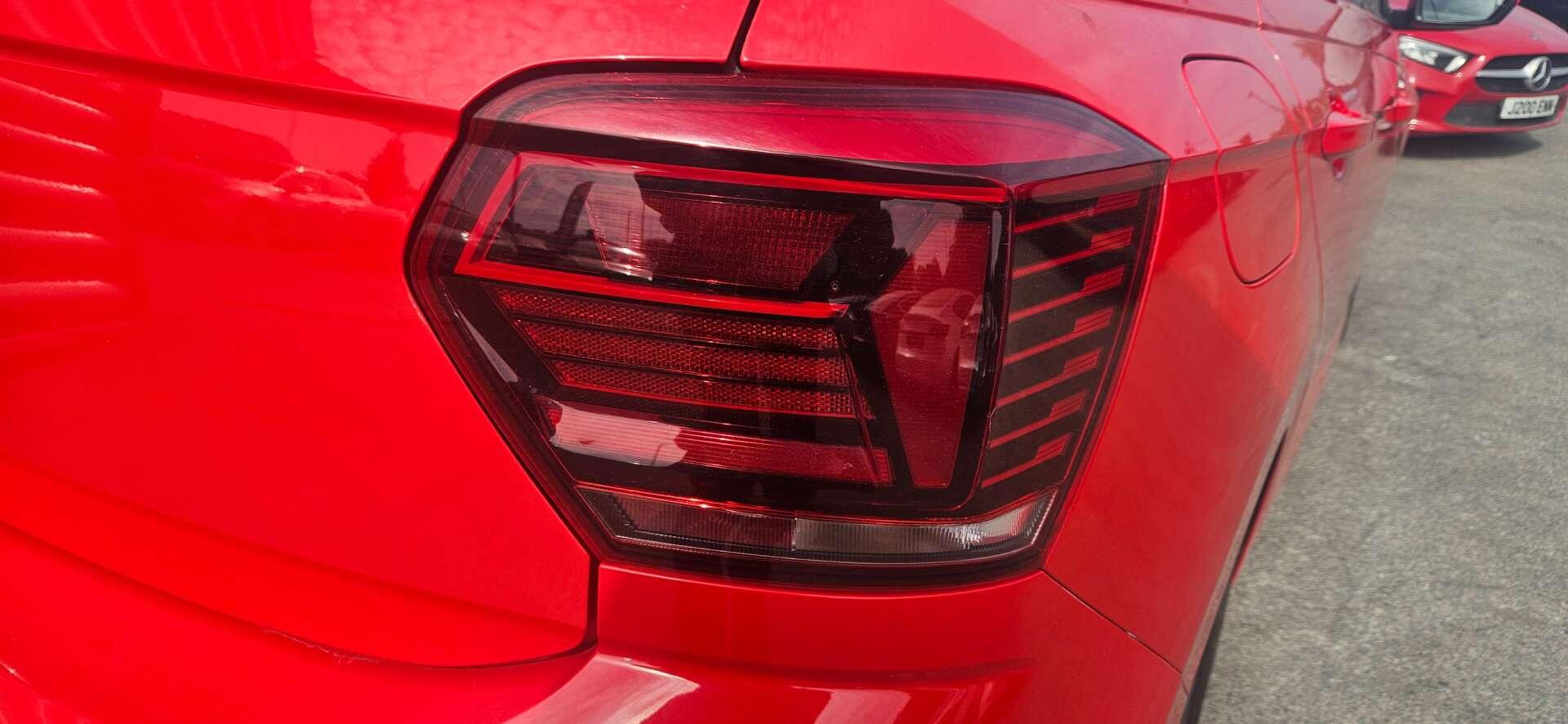 Volkswagen Polo view 11