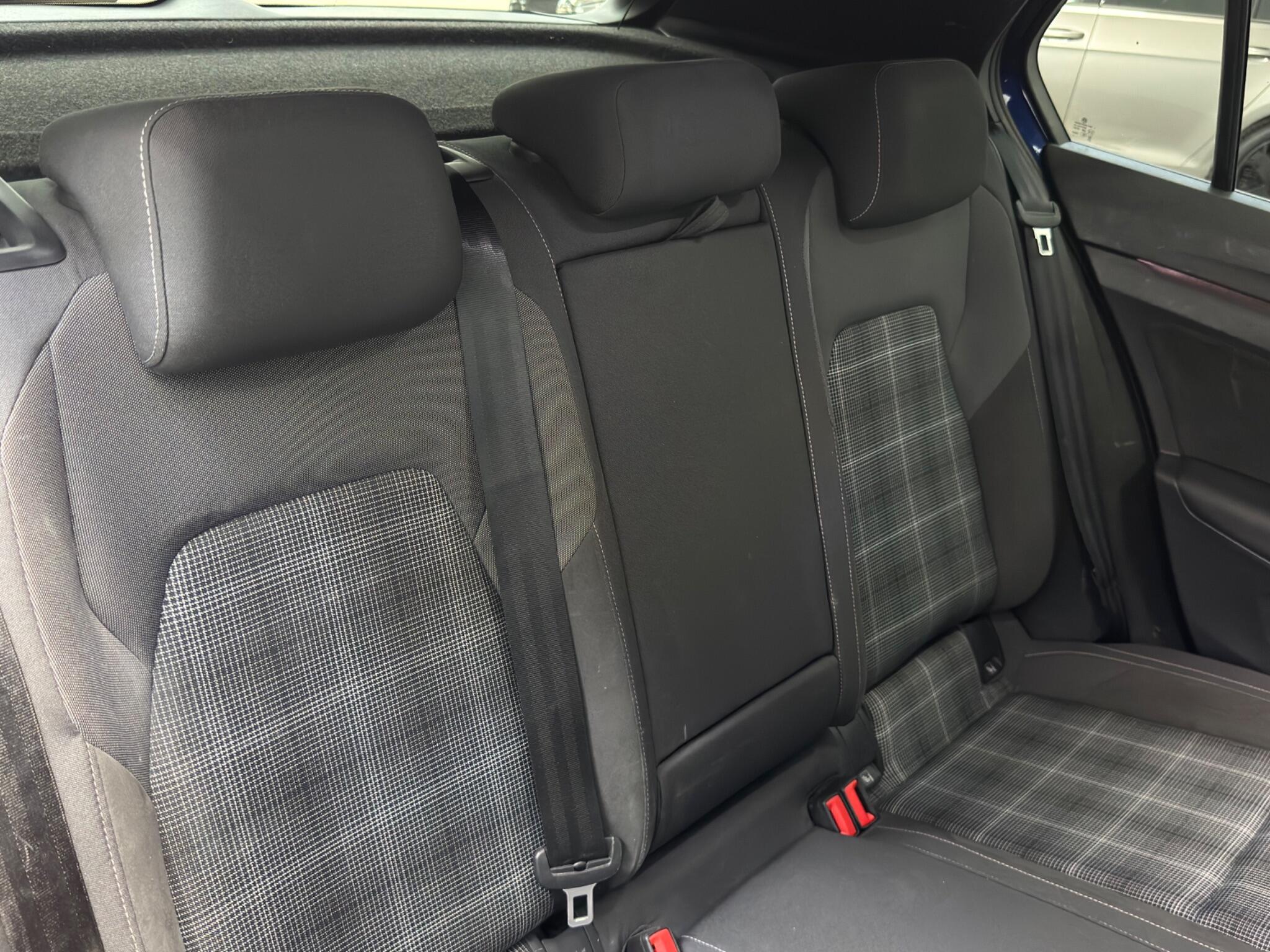 Volkswagen Golf view 39