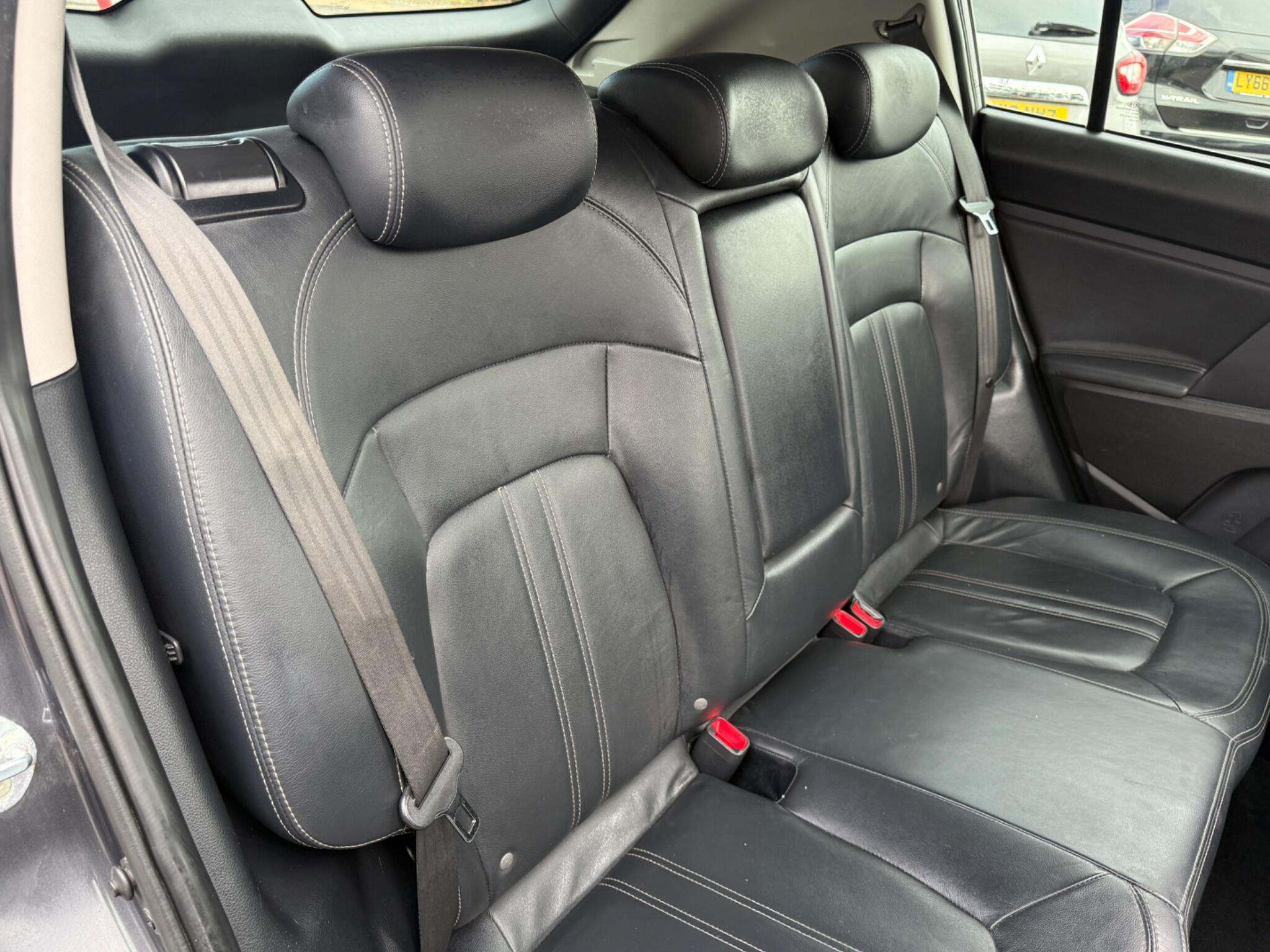 Kia Sportage - Image 43