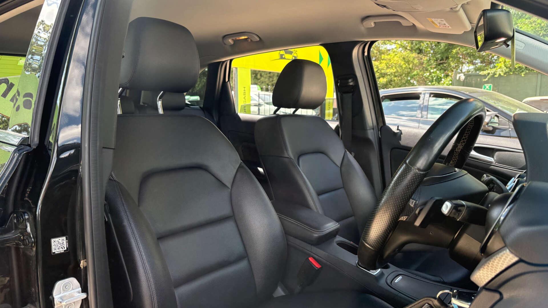 Mercedes-Benz B-Class view 8