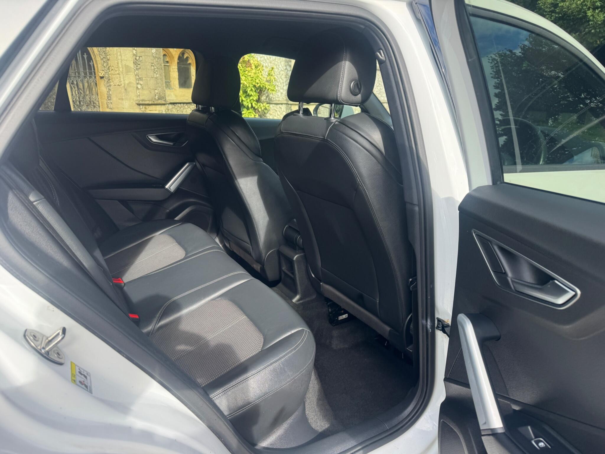 Audi Q2 view 39