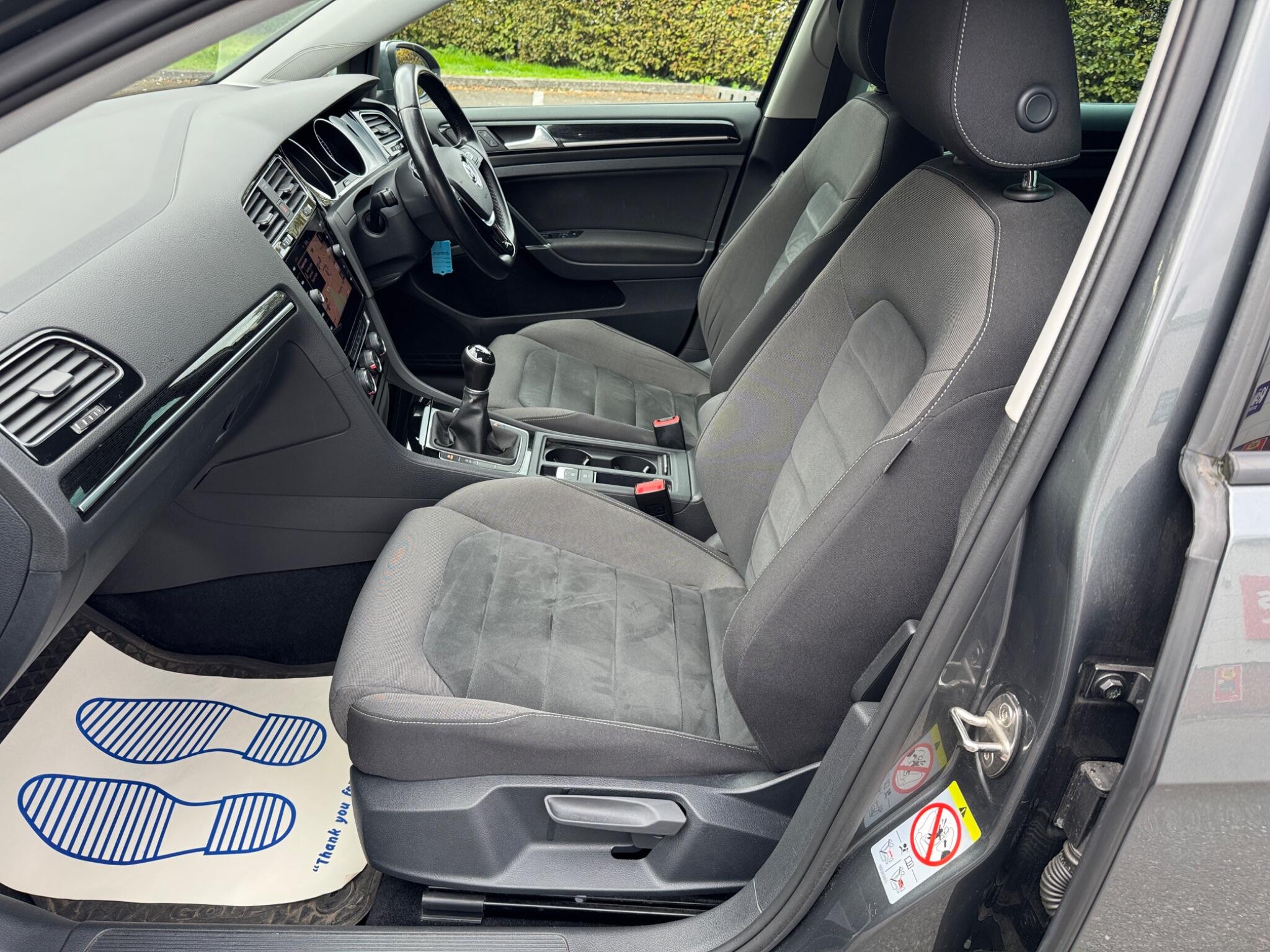 Volkswagen Golf view 44