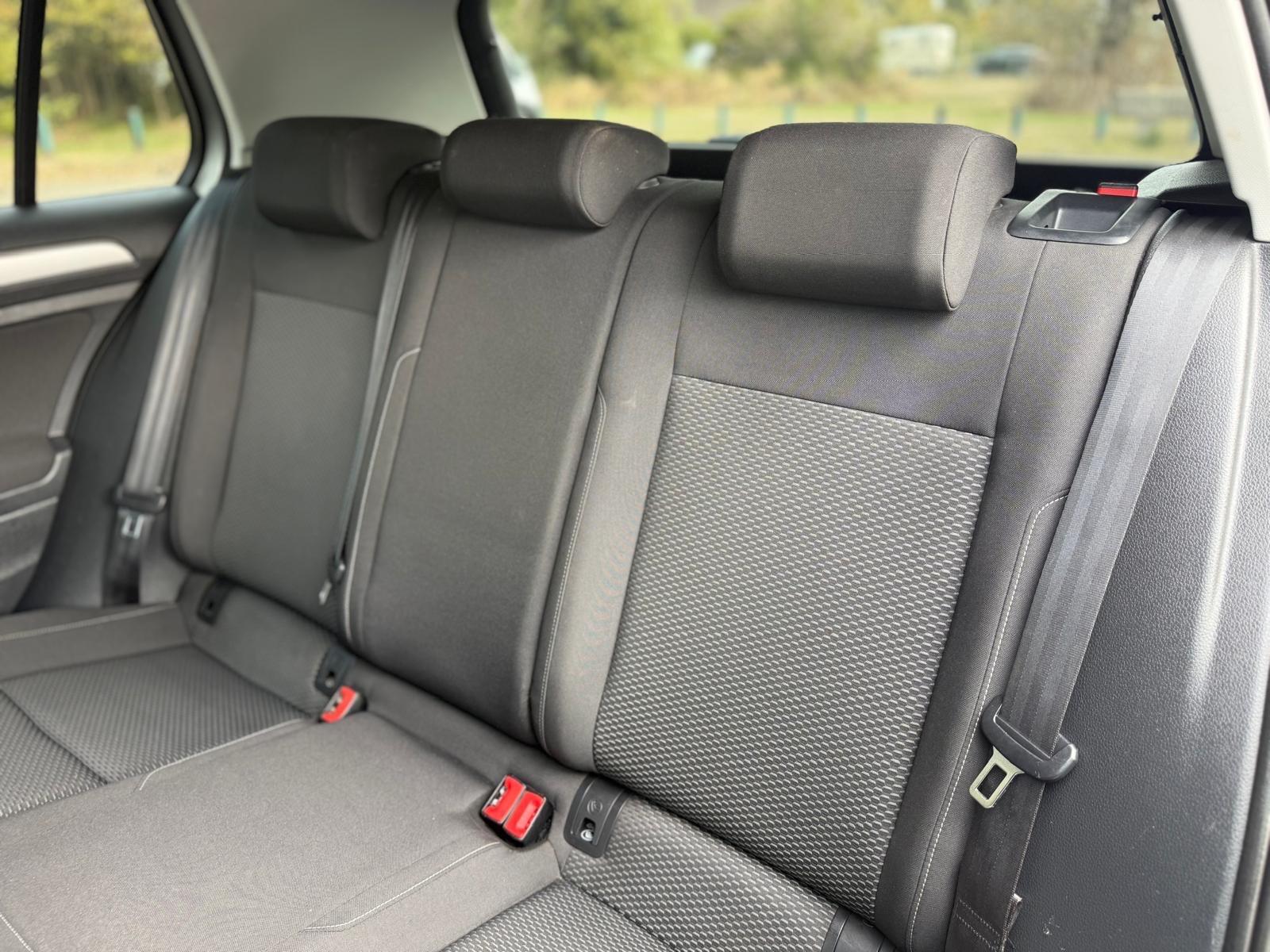 Volkswagen Golf view 37