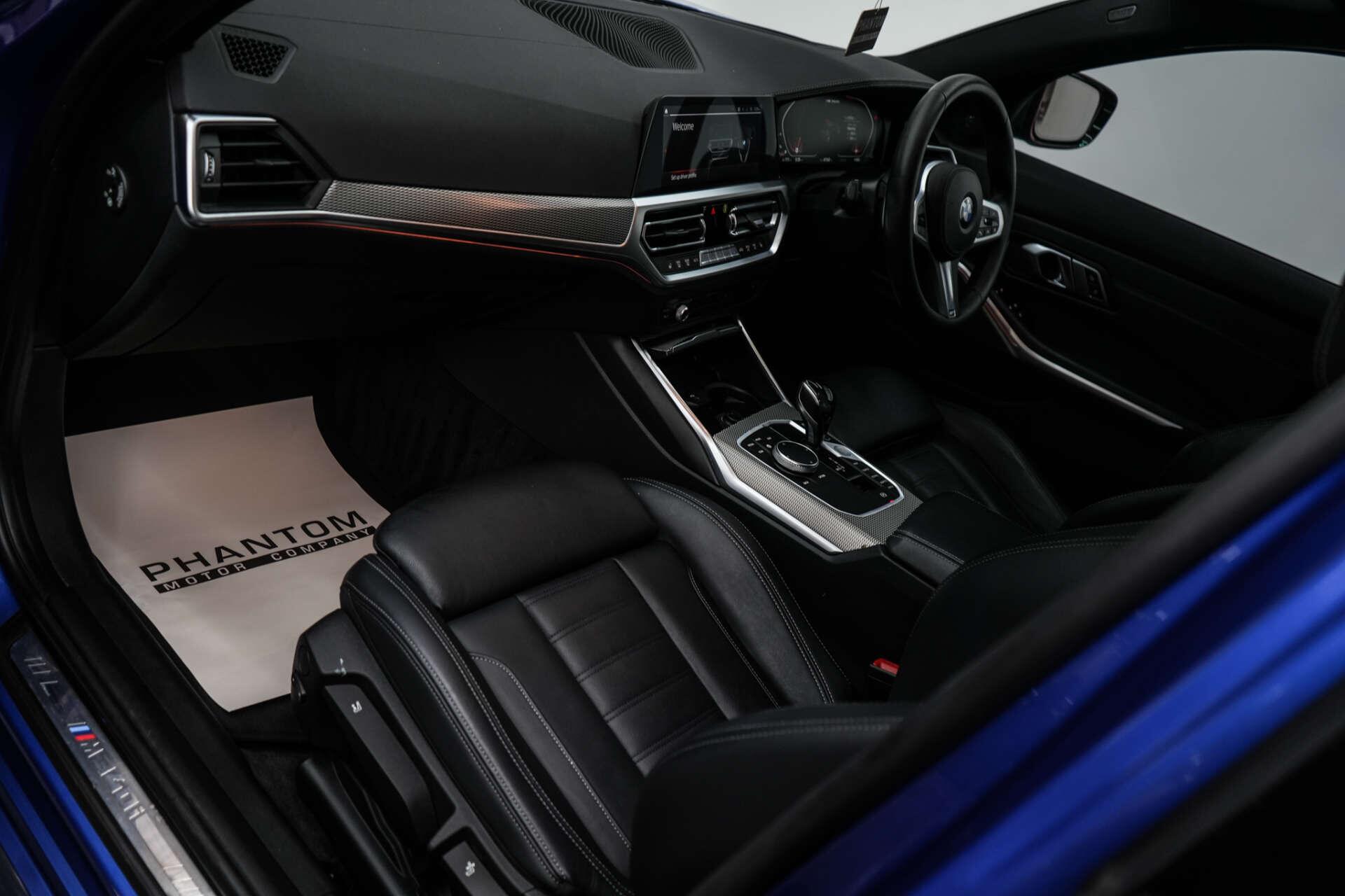 BMW 3 Series view 26