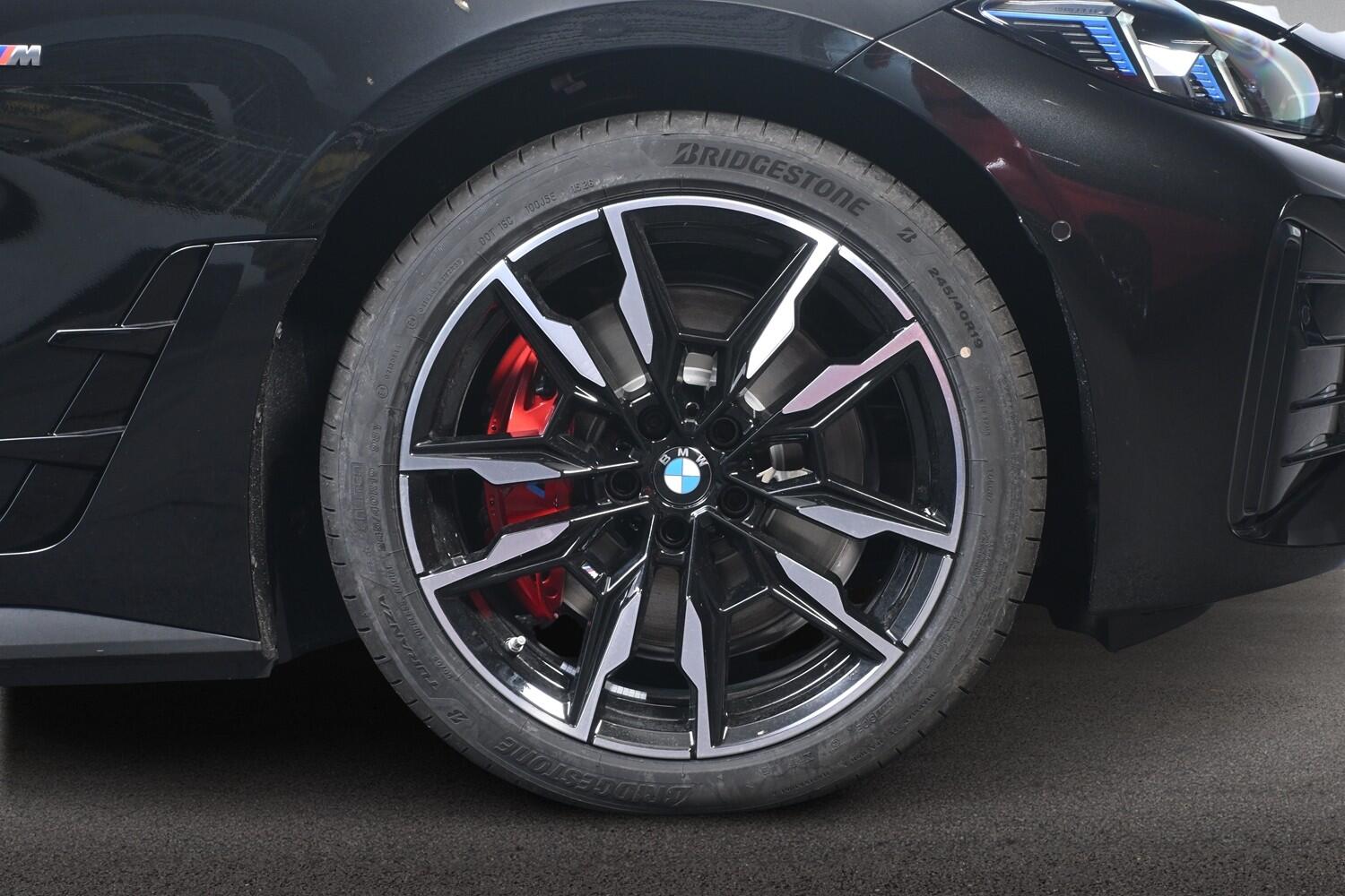 BMW I4 view 14