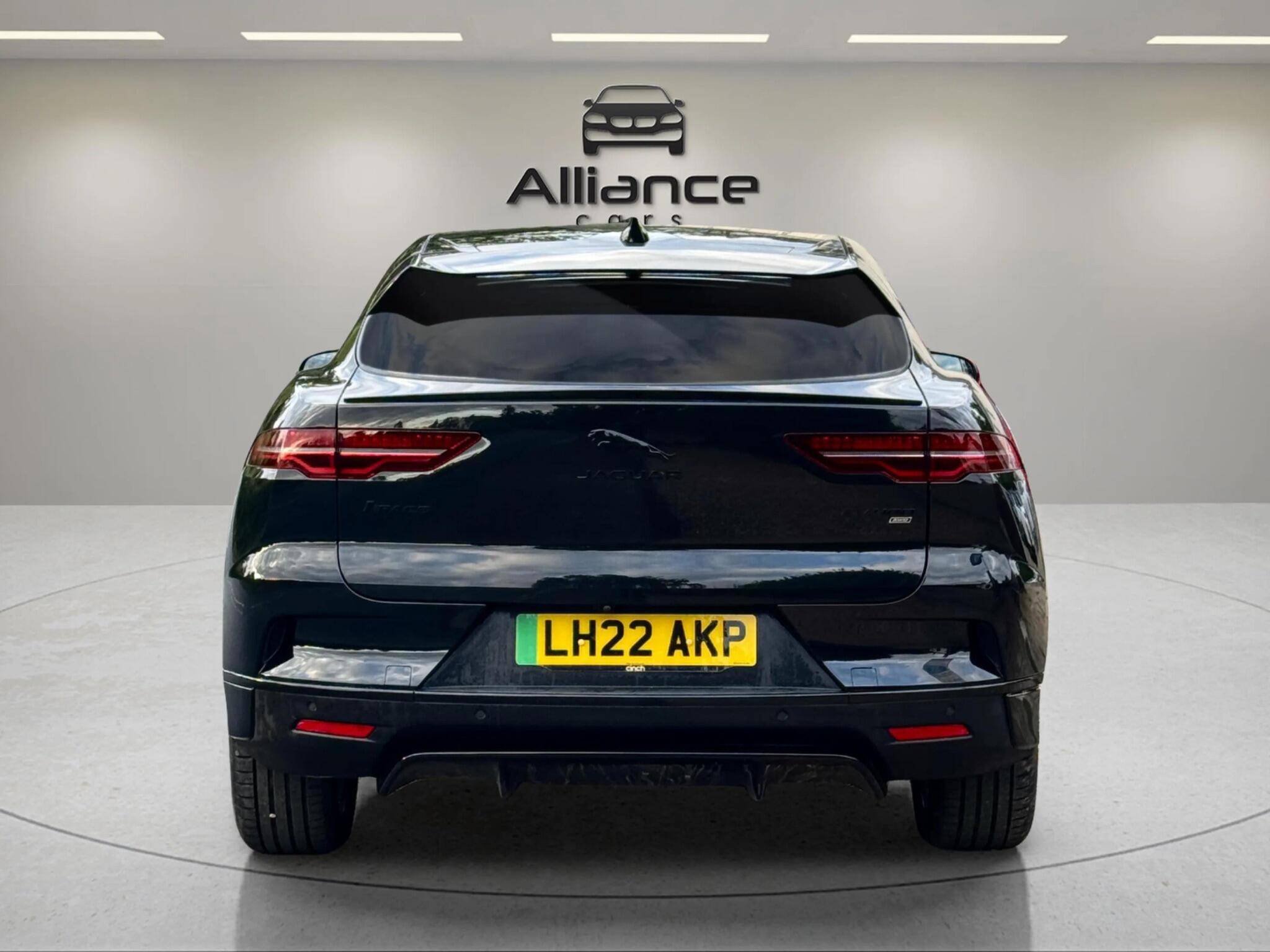 Jaguar I-Pace view 74