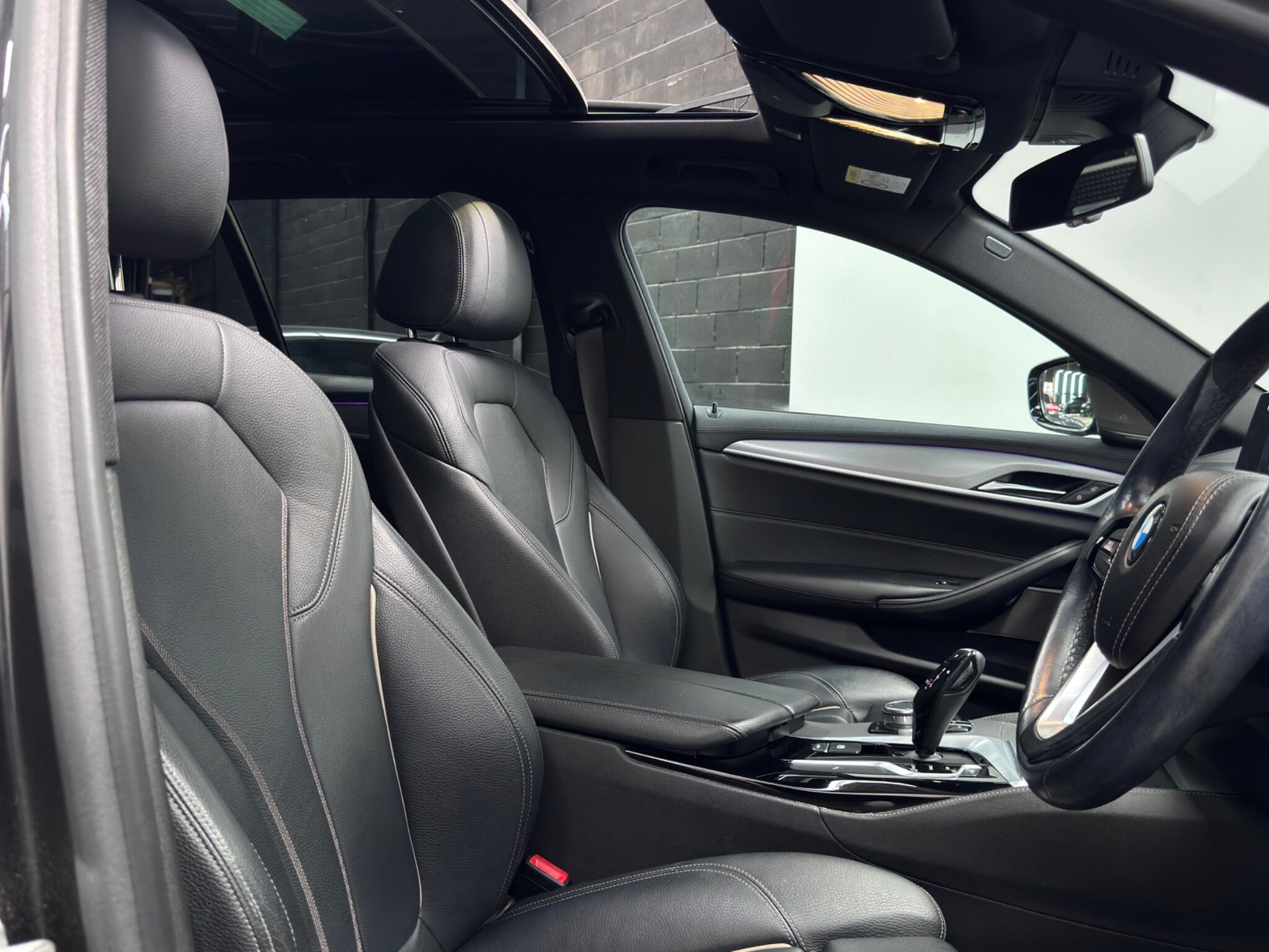 BMW 5 Series view 27