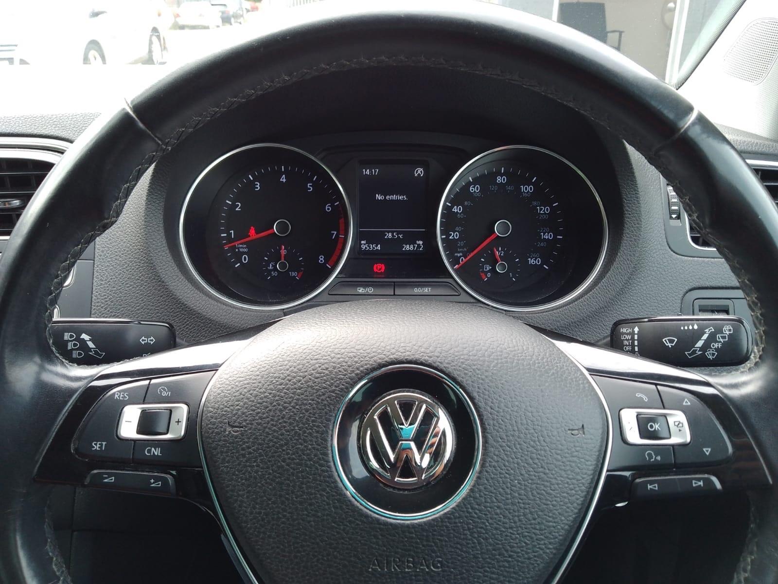 Volkswagen Polo view 42
