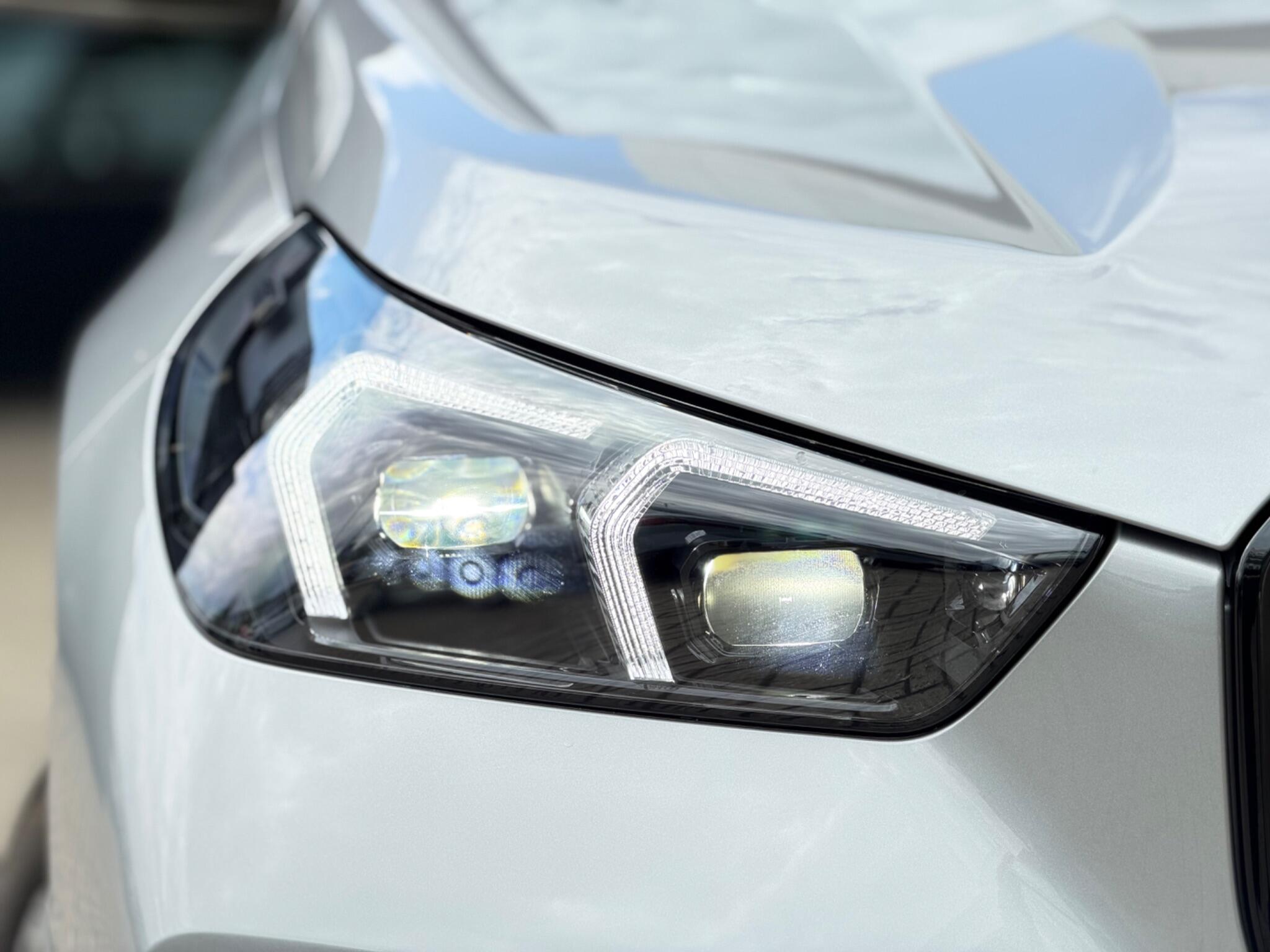 BMW X1 view 4