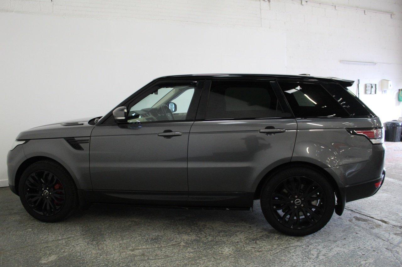 Land Rover Range Rover Sport view 10