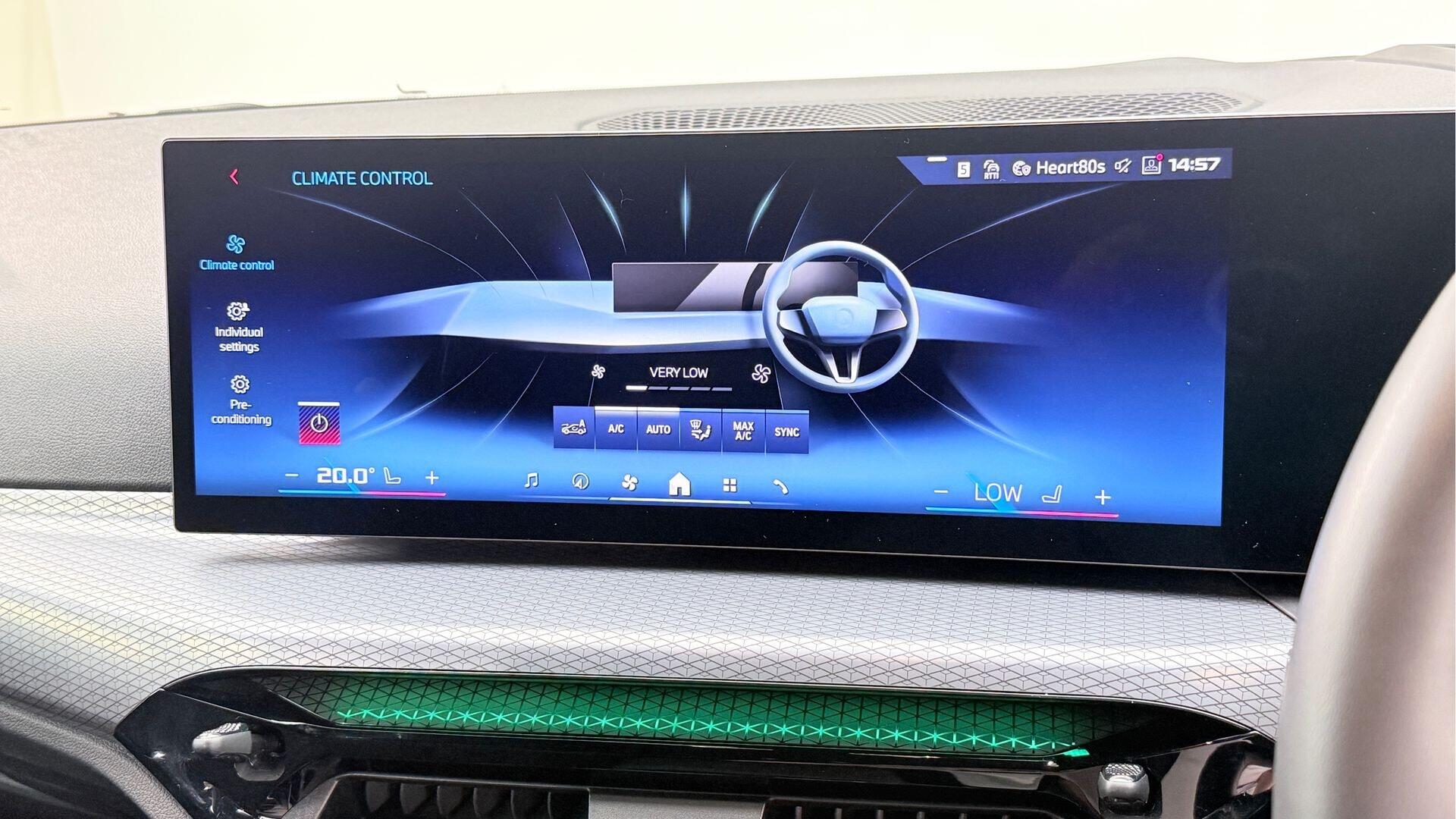 BMW i4 view 26