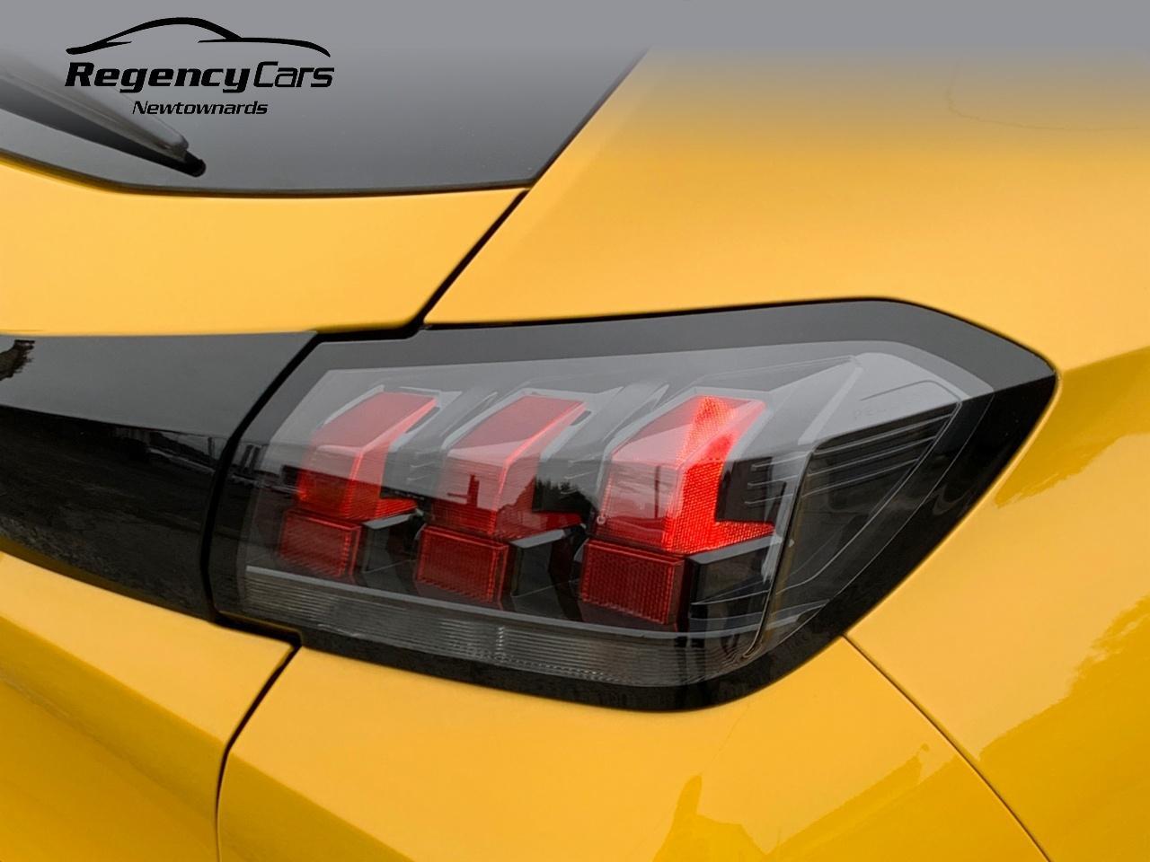 Peugeot 208 view 42