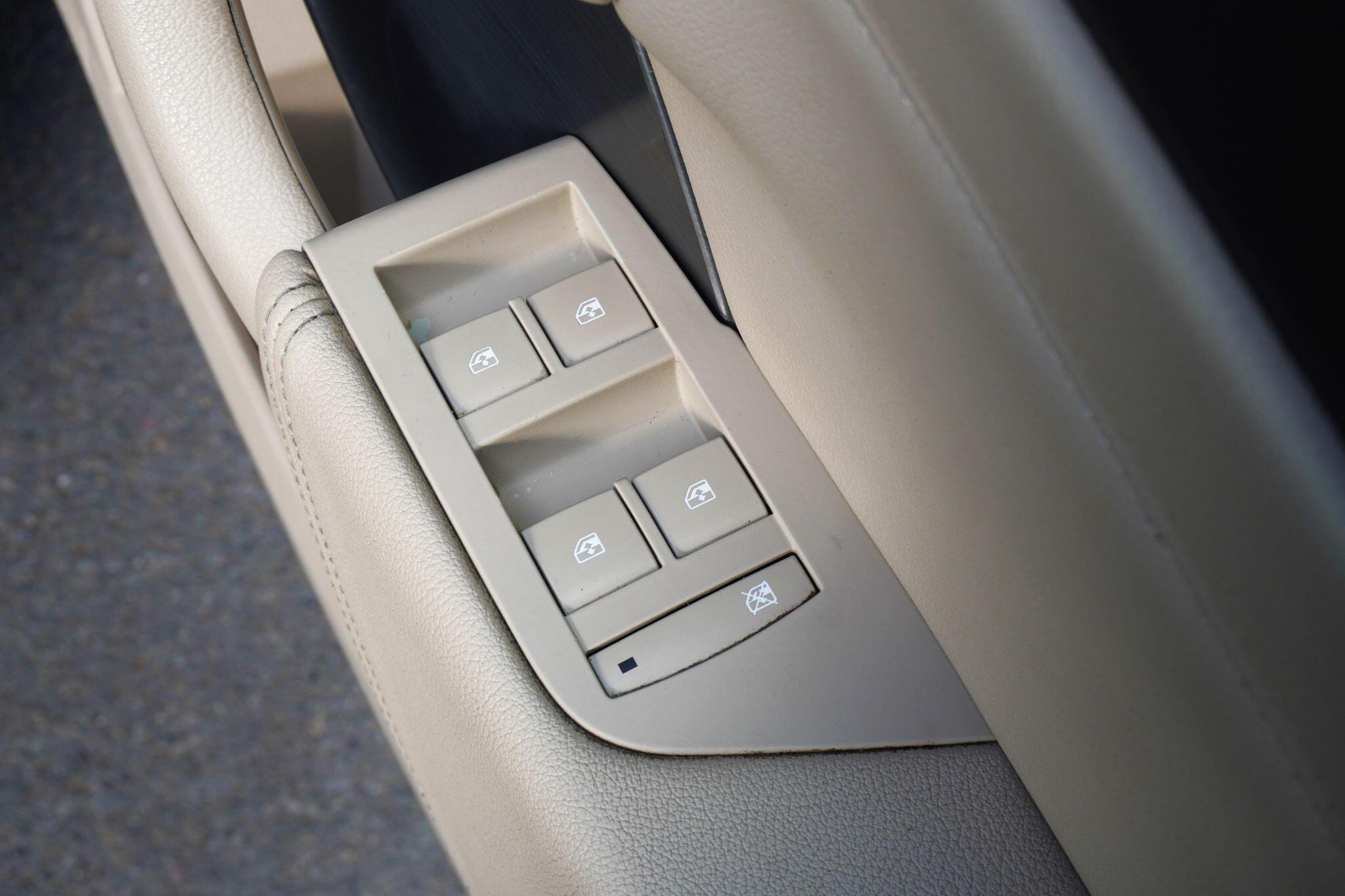 Saab 9-5 view 18