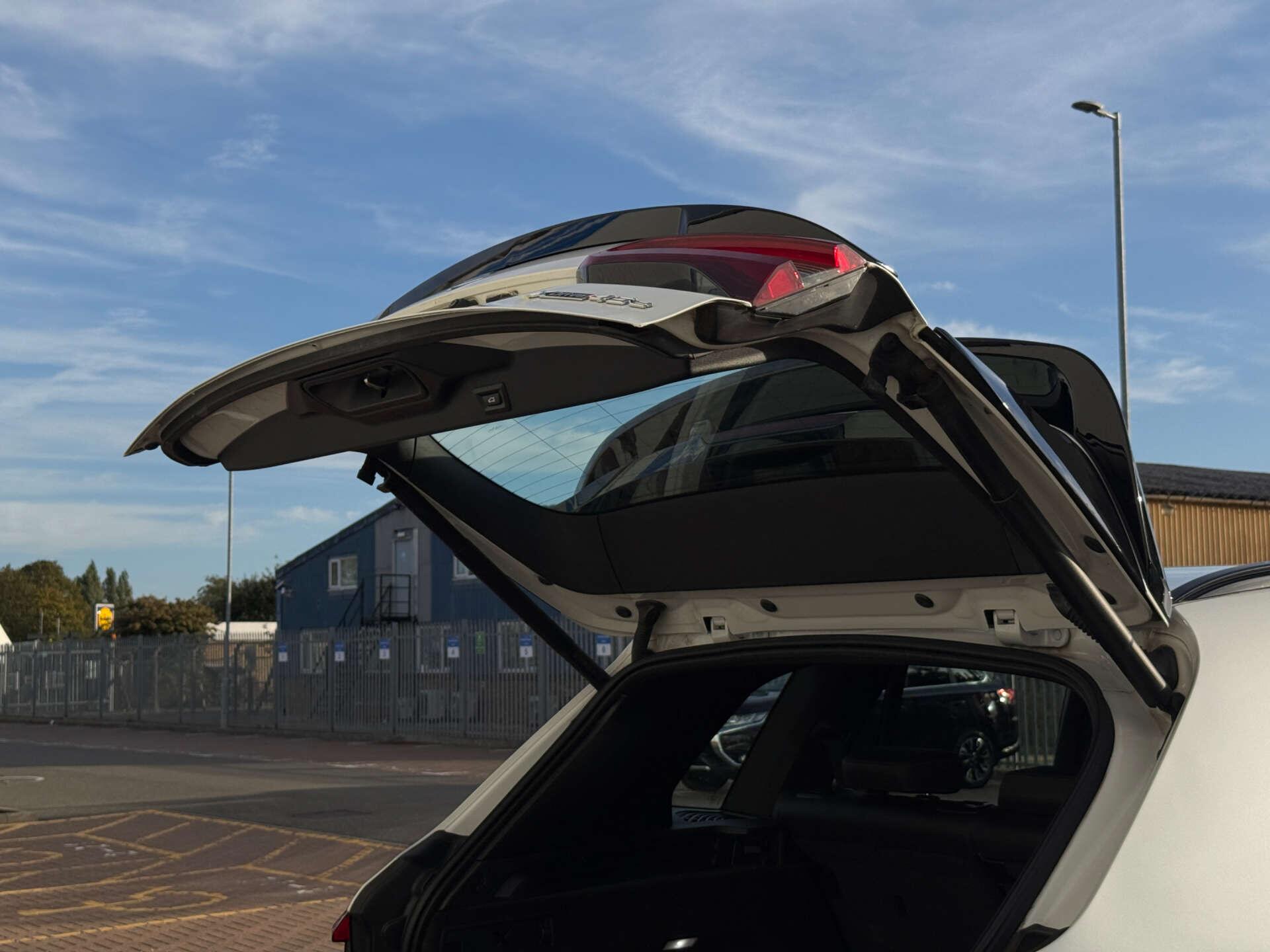 BMW X5 view 34