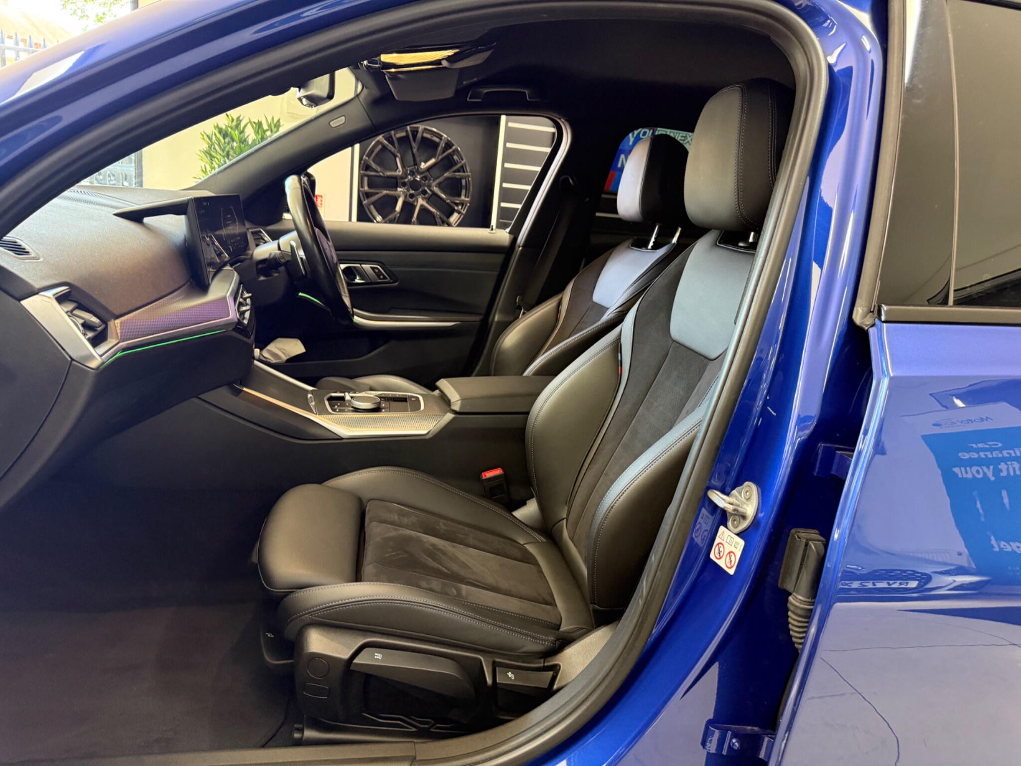 BMW 3 Series view 33