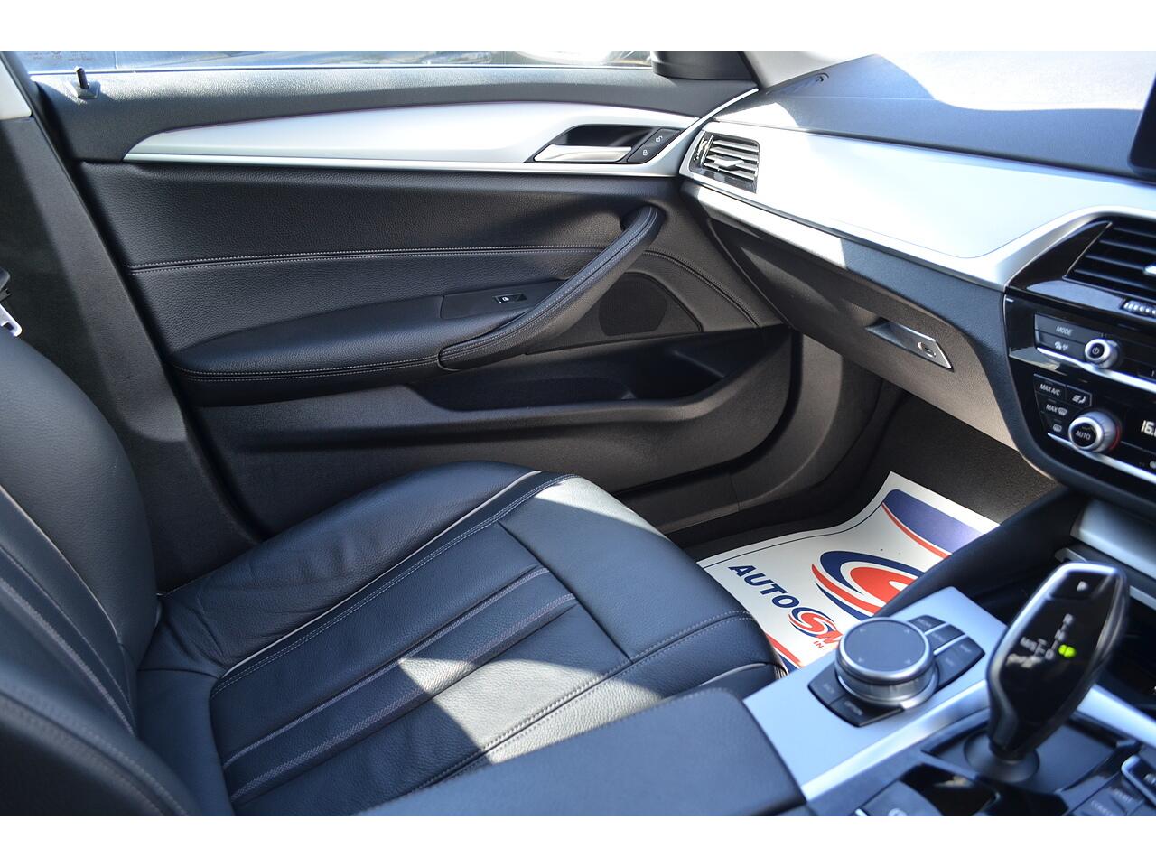 BMW 5 Series view 58