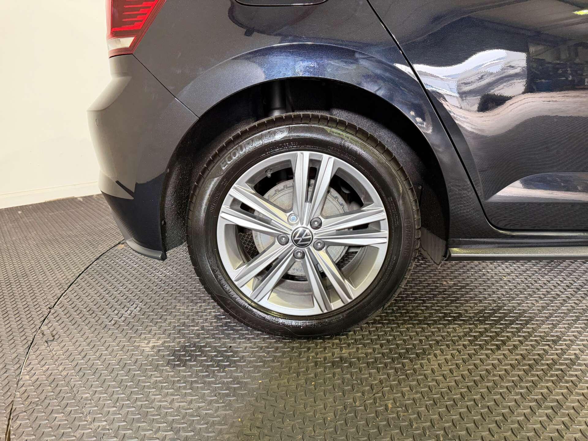 Volkswagen Polo view 58