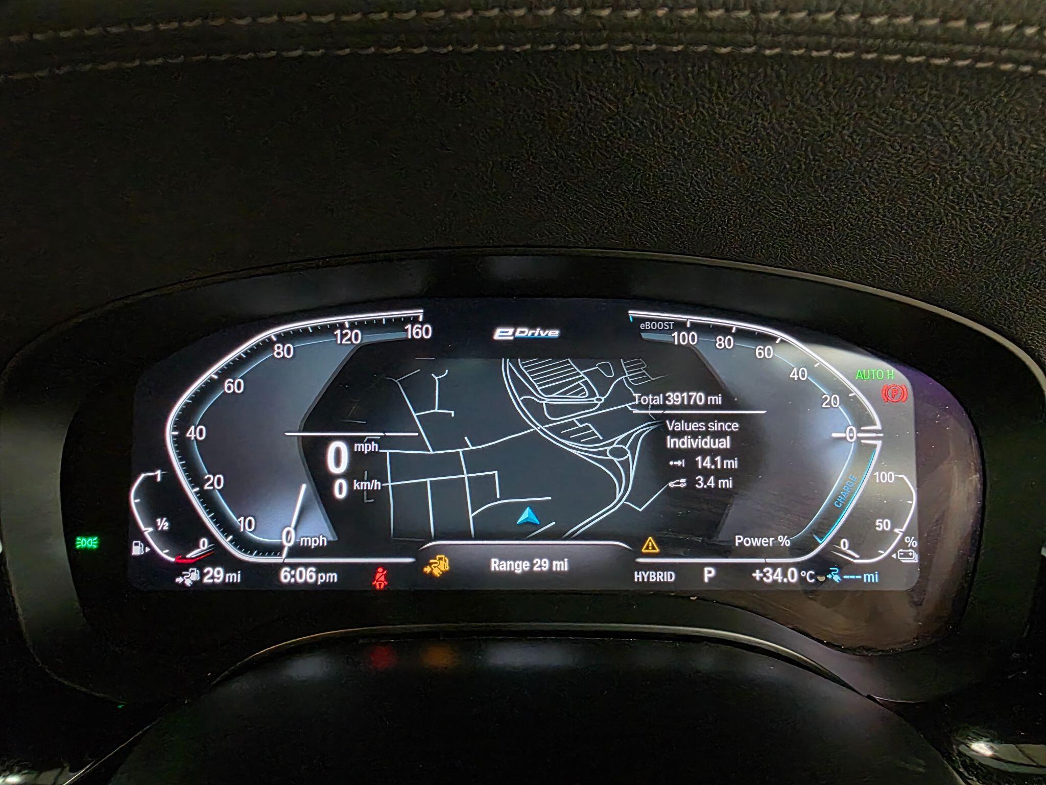 BMW 5 Series view 17