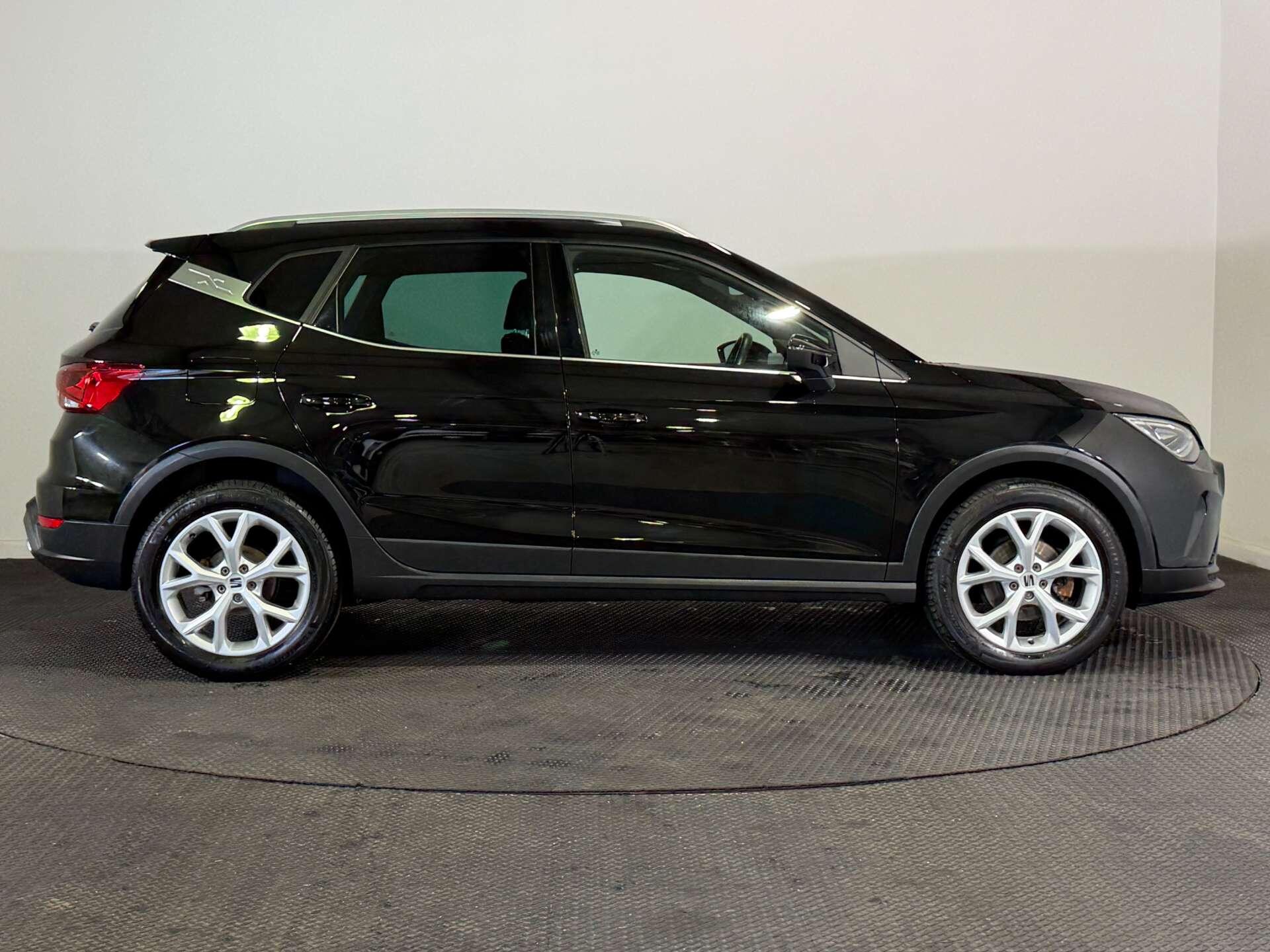 SEAT Arona view 8