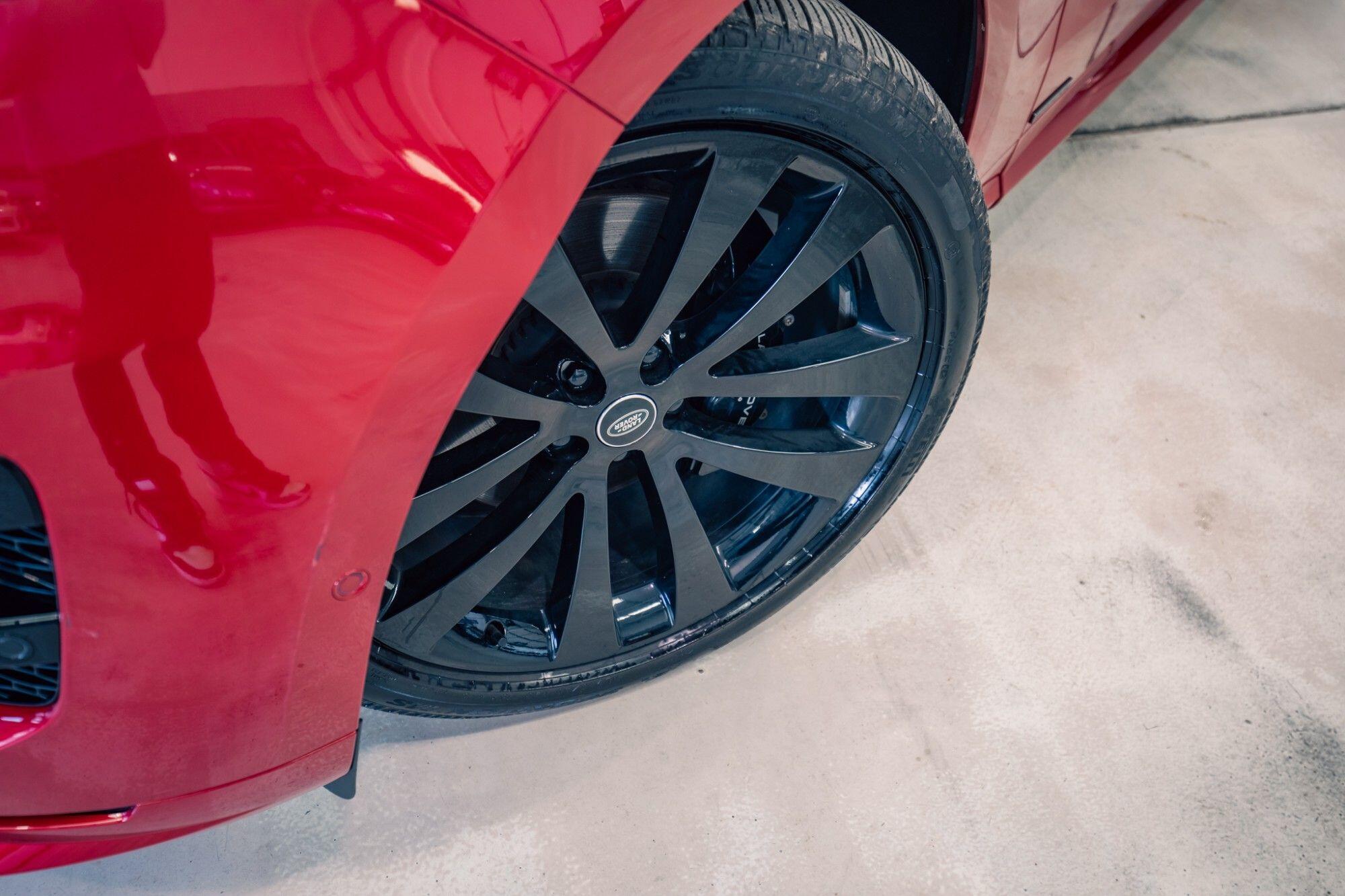 Land Rover Range Rover Sport view 8