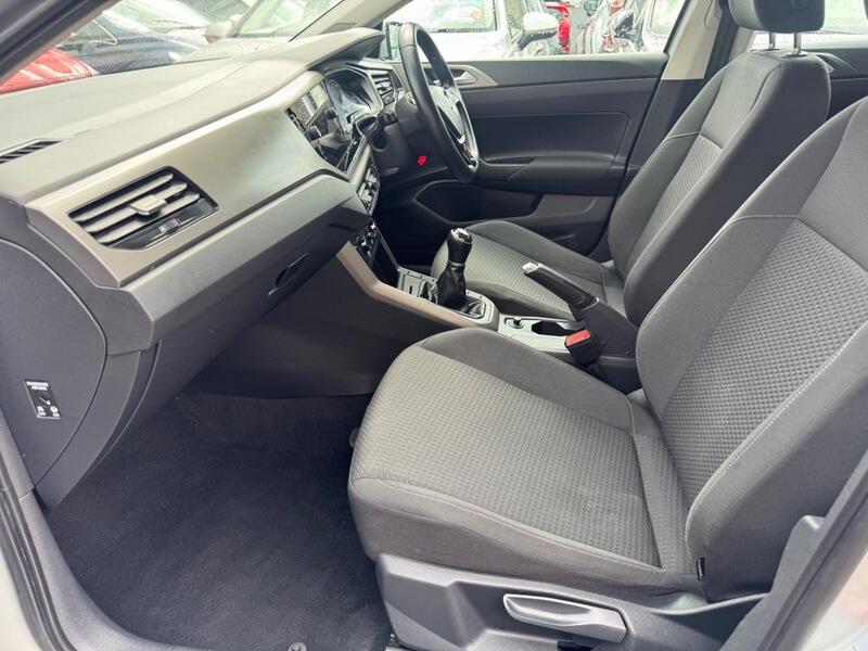 Volkswagen Polo view 16
