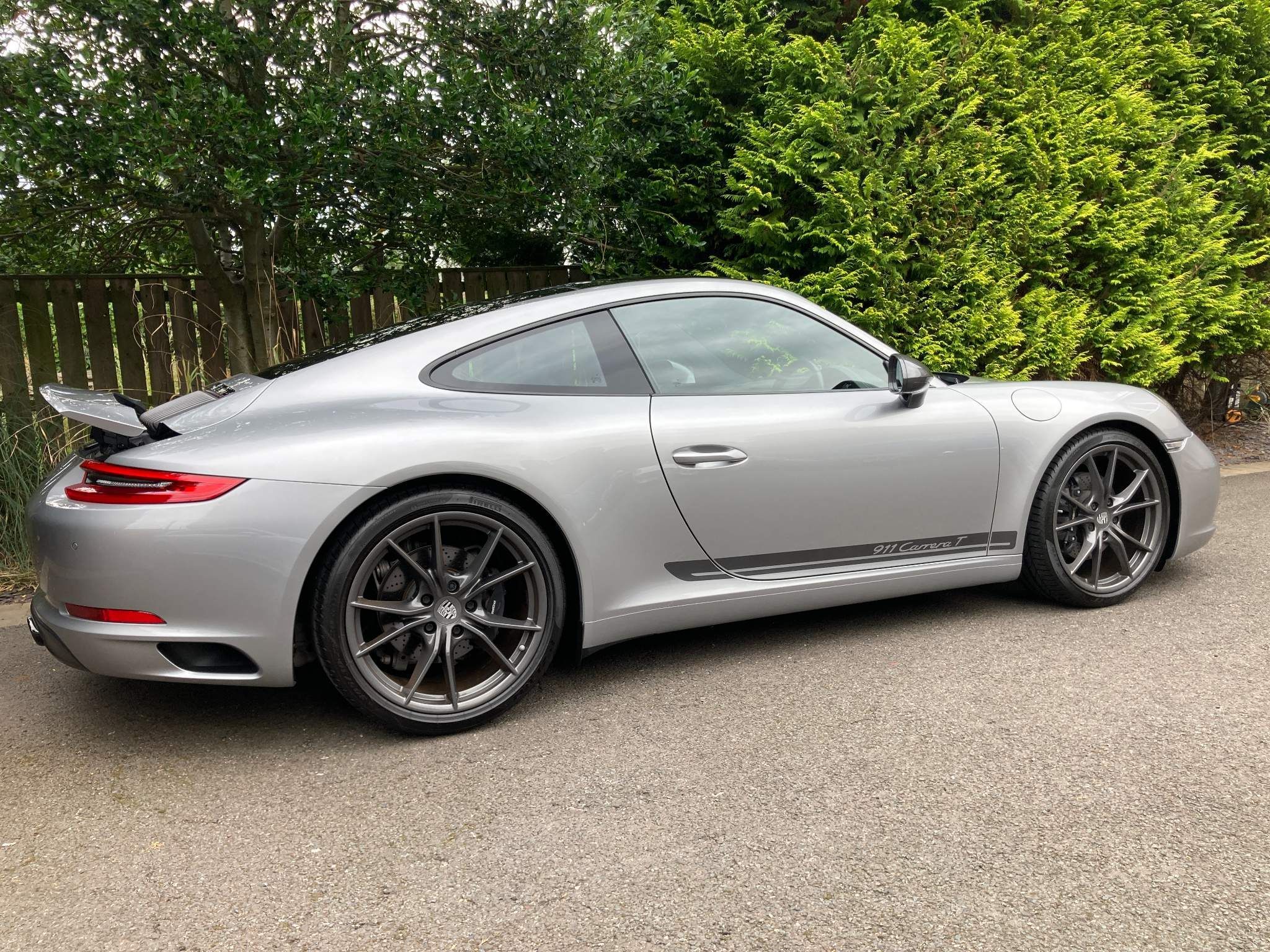 Porsche 911 view 25