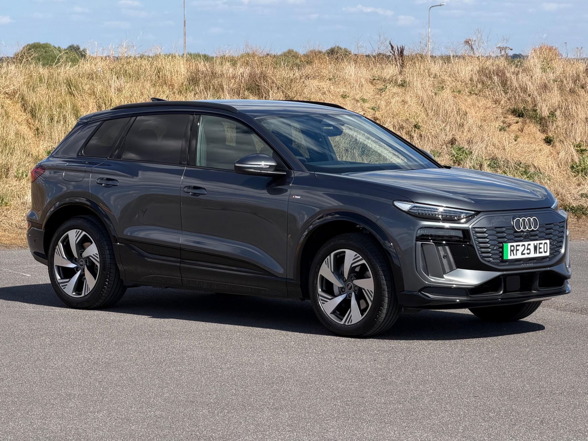 Audi E-Tron view 40