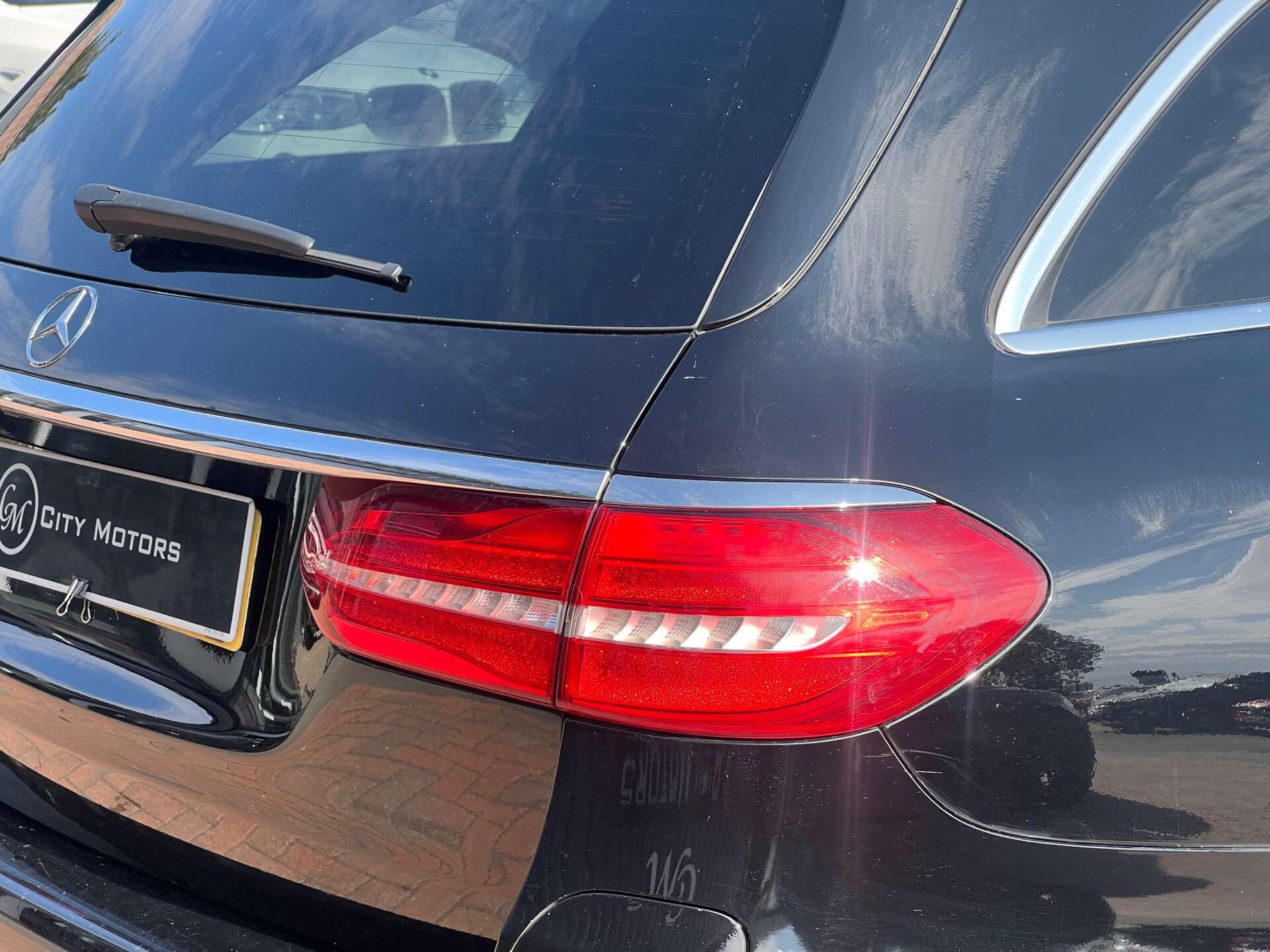 Mercedes-Benz E-Class view 8