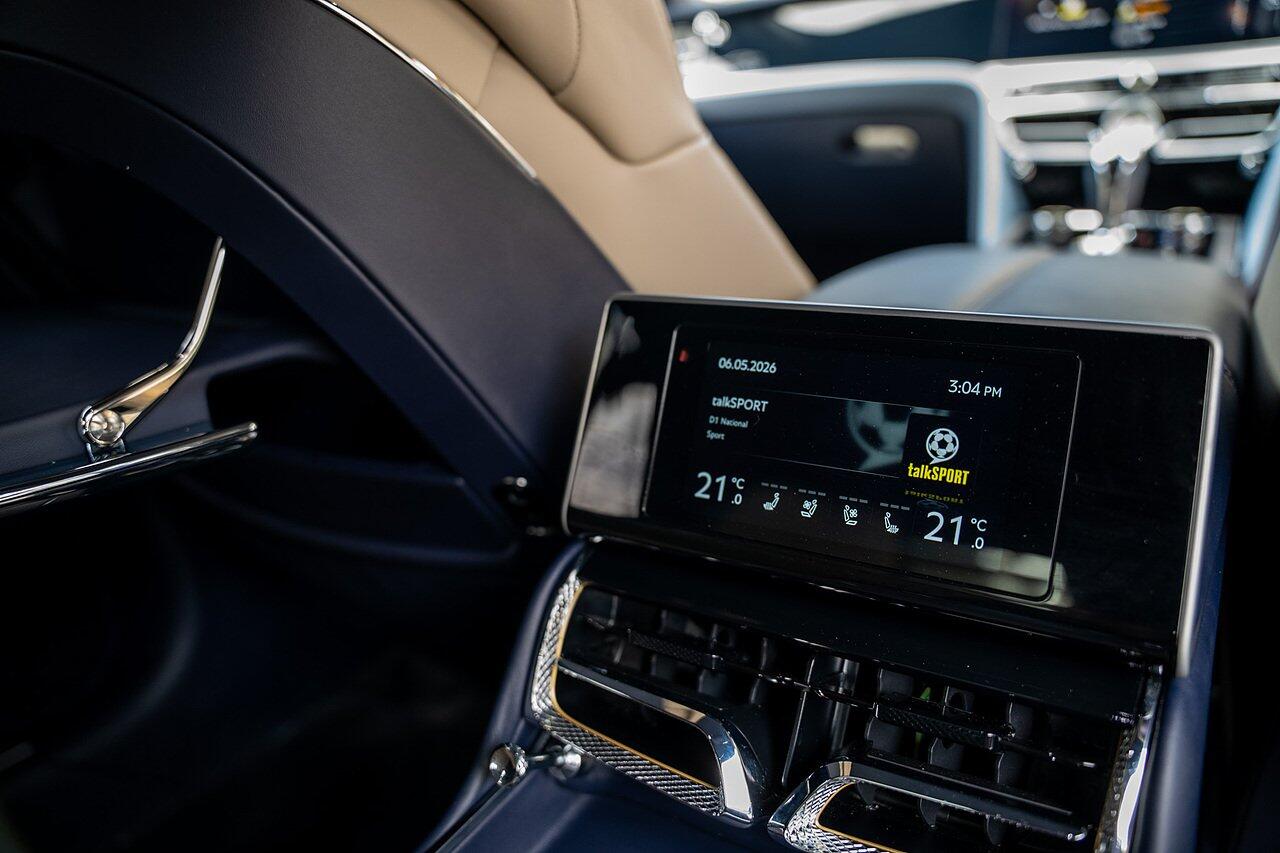 Bentley Flying Spur view 71