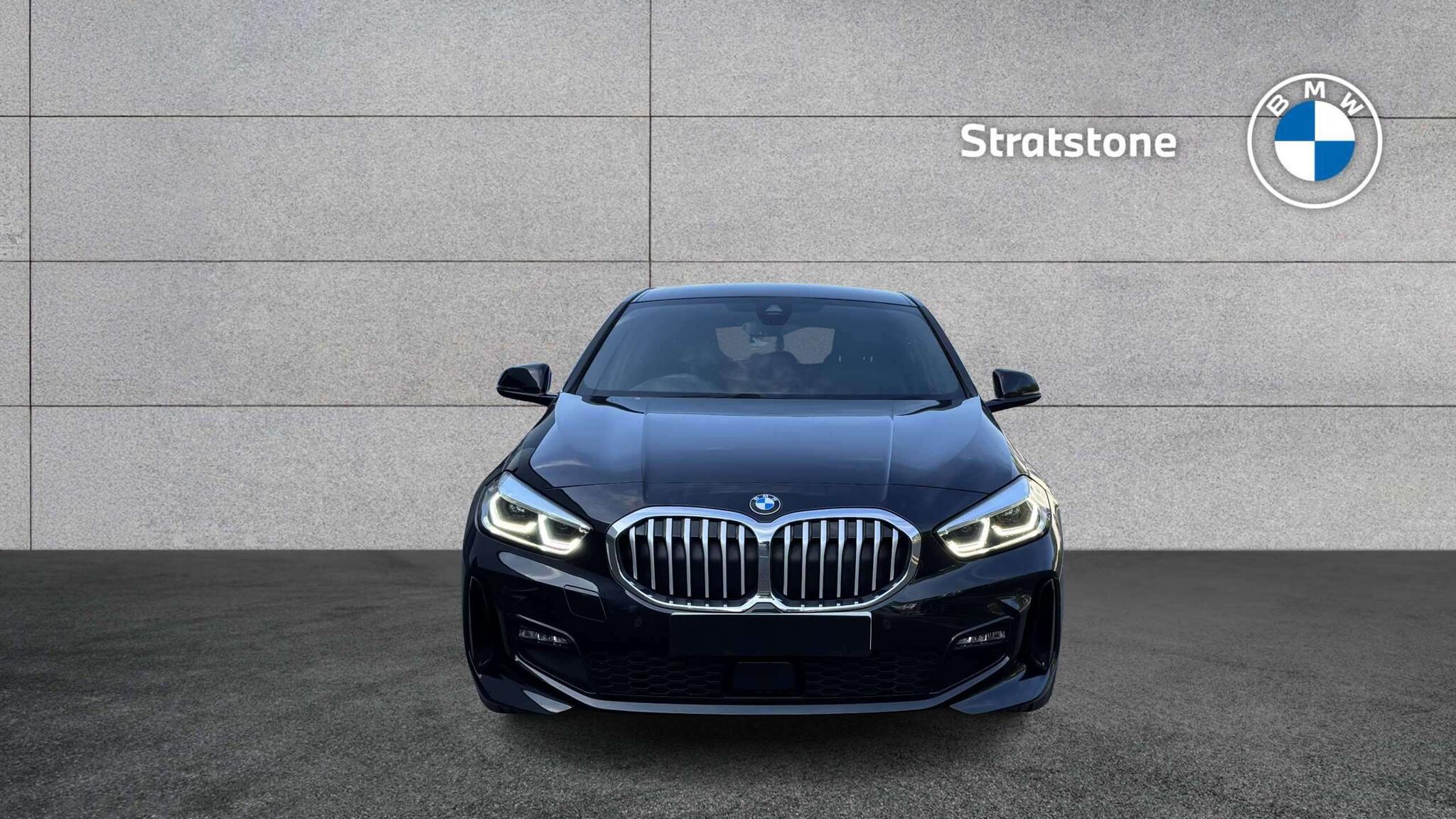 BMW 1 Series view 17