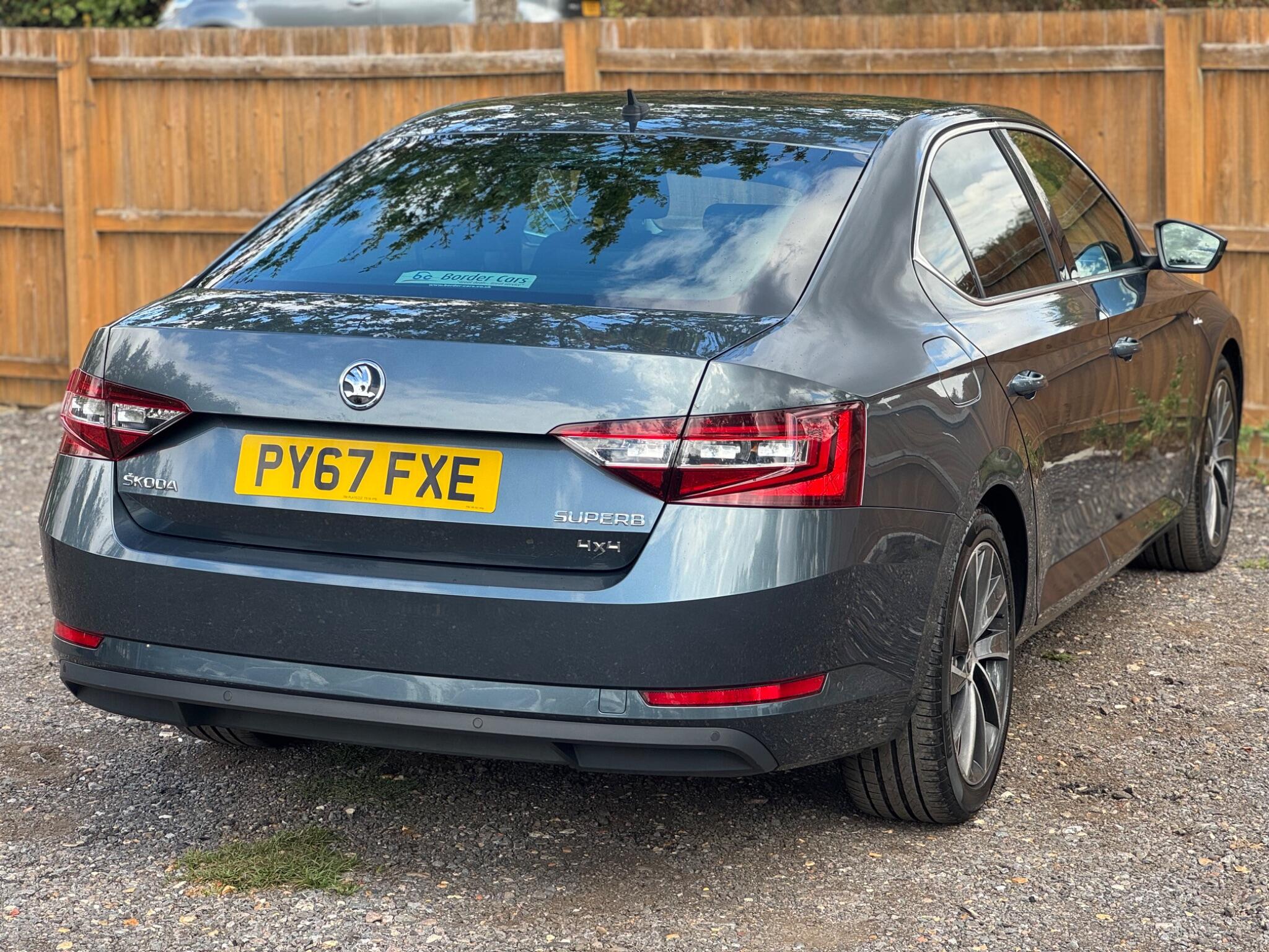 Skoda Superb view 12