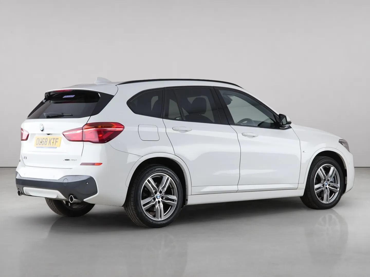 BMW X1 view 8