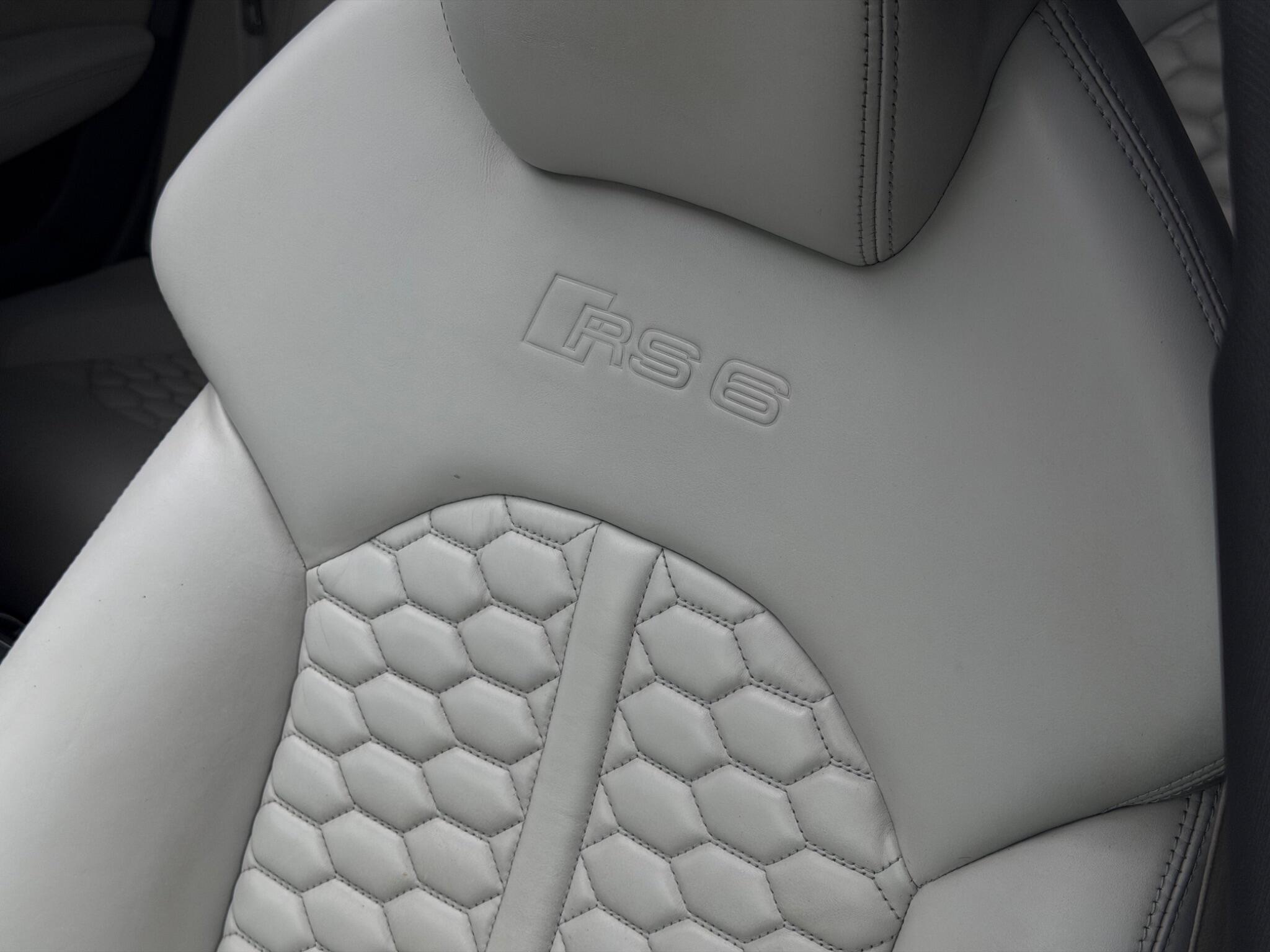 Audi RS6 view 61