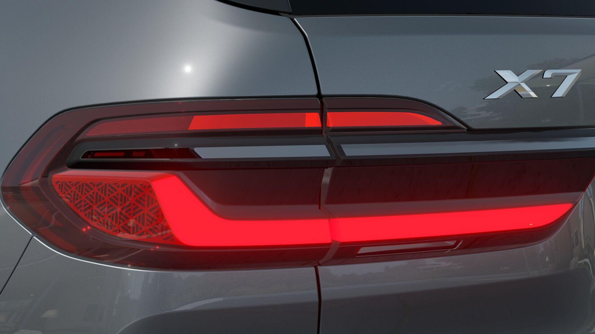 BMW X7 view 9
