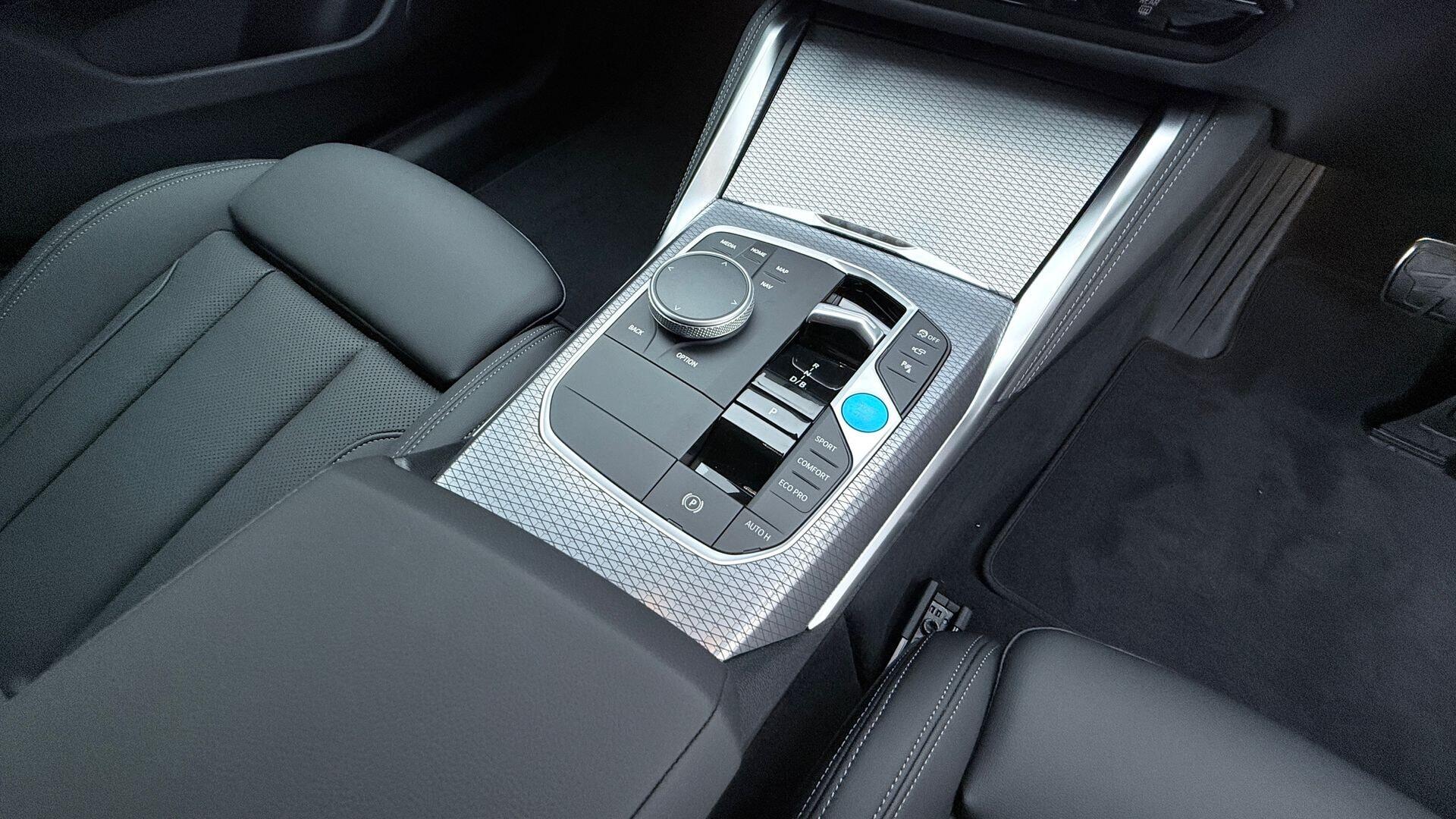 BMW I4 view 10
