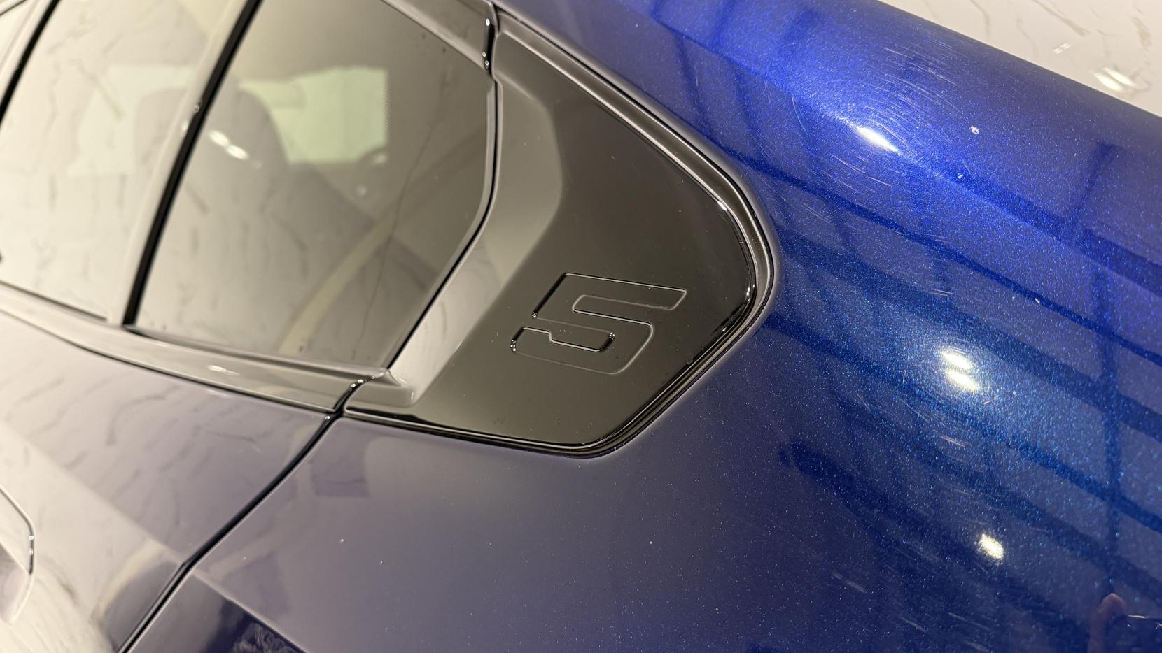 BMW I5 view 39