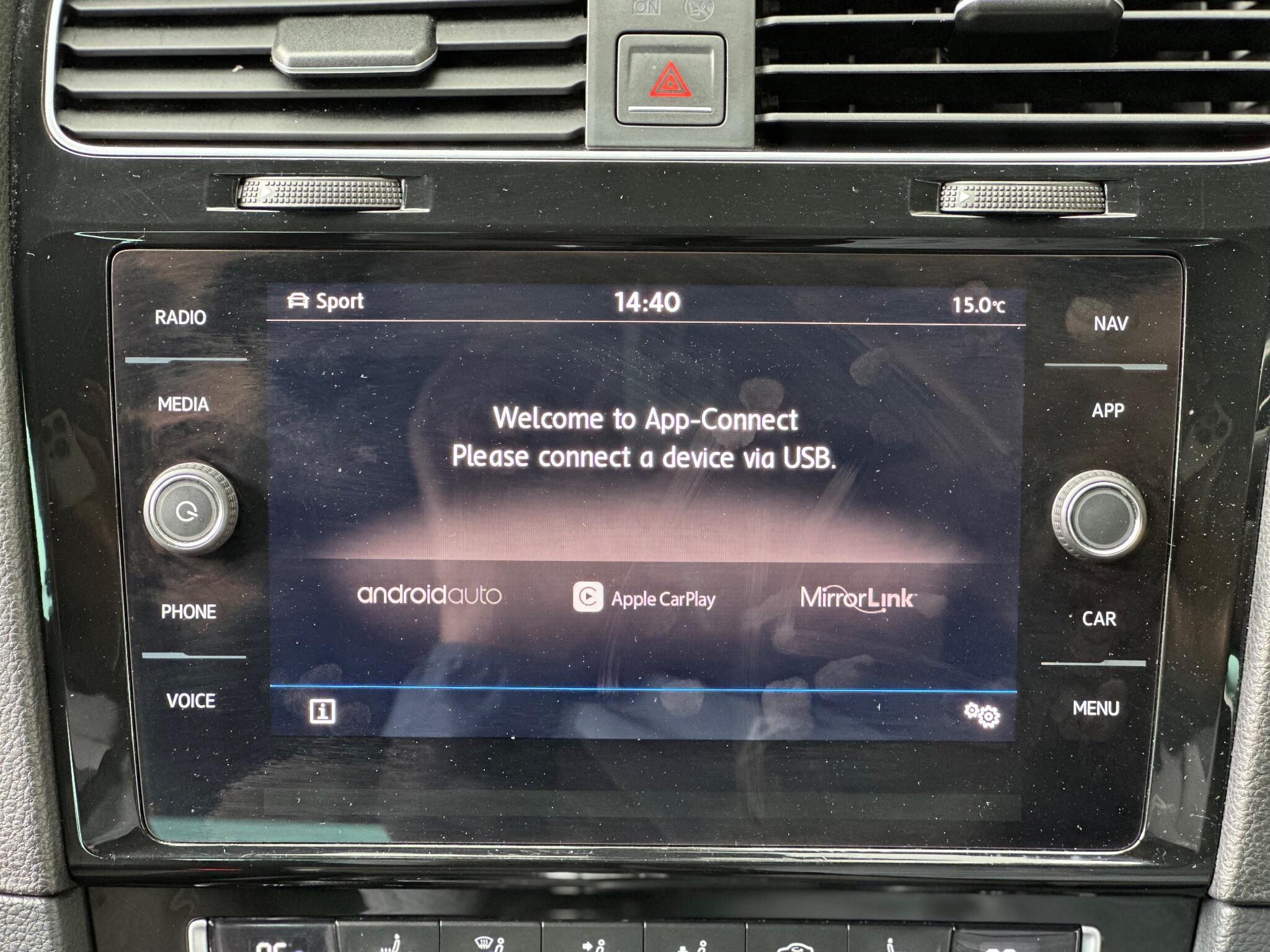 Volkswagen Golf view 24